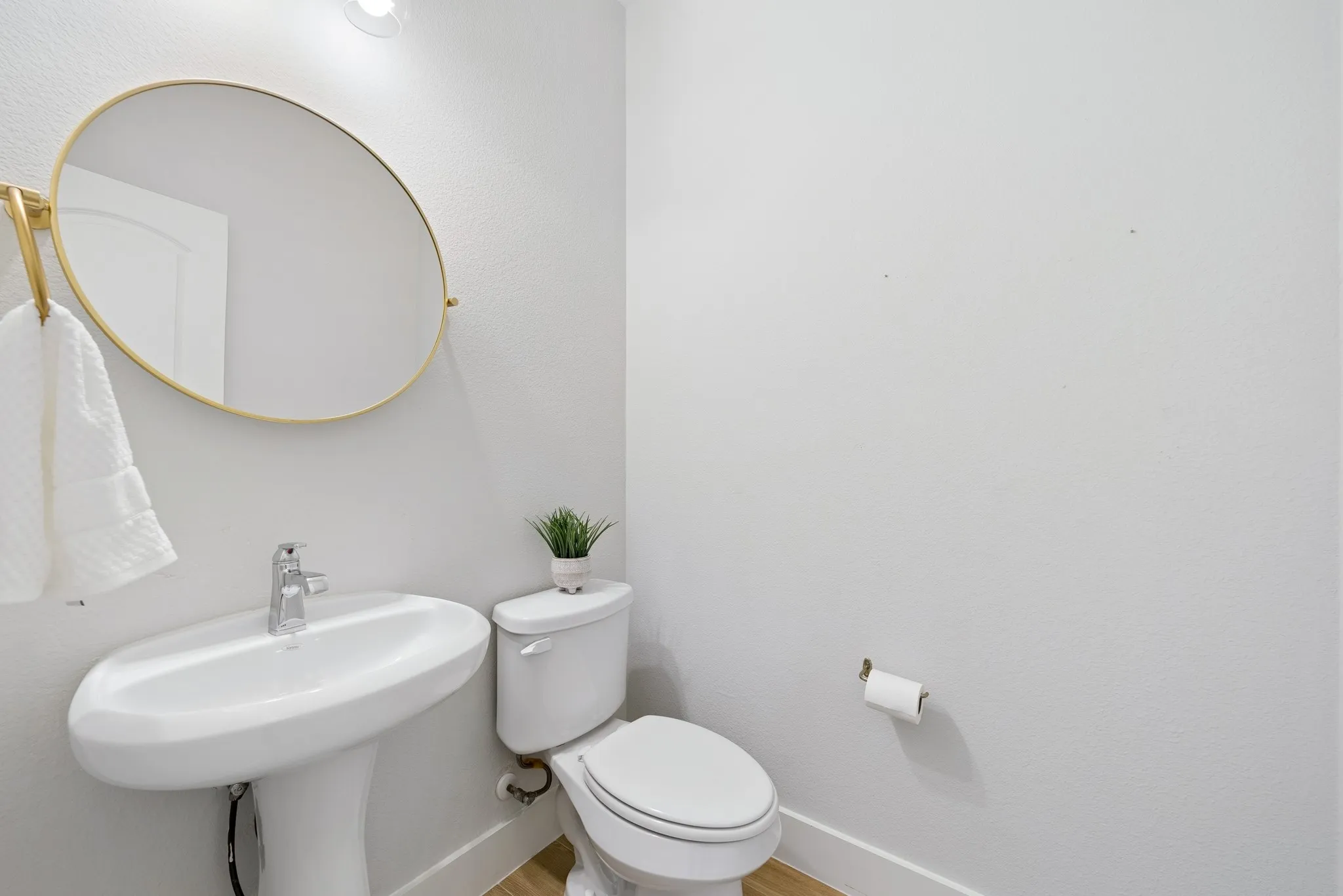 Townhouse For Sale in Collin County , 388 Jacob Lane, Fairview, Texas 75069, 2 Bedroom, 3 Bathroom, 2 Garage spaces, 1,420 Sqft, built in 2017, mls#21295964, Real Estate Agent in Fairview, Homes For Sale in Collin county, Homes For Sale in Fairview, Realtor in Fairview Texas, Real Estate Brokerage Independent Realty Texas, Luminita Cordes Realtor