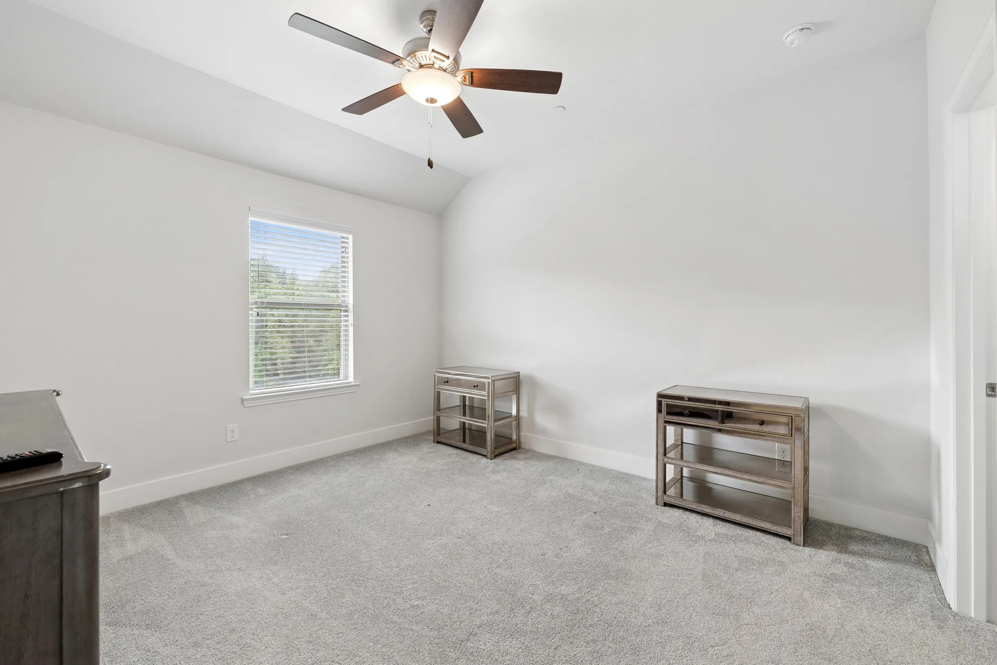 Townhouse For Sale in Collin County , 388 Jacob Lane, Fairview, Texas 75069, 2 Bedroom, 3 Bathroom, 2 Garage spaces, 1,420 Sqft, built in 2017, mls#21295964, Real Estate Agent in Fairview, Homes For Sale in Collin county, Homes For Sale in Fairview, Realtor in Fairview Texas, Real Estate Brokerage Independent Realty Texas, Luminita Cordes Realtor