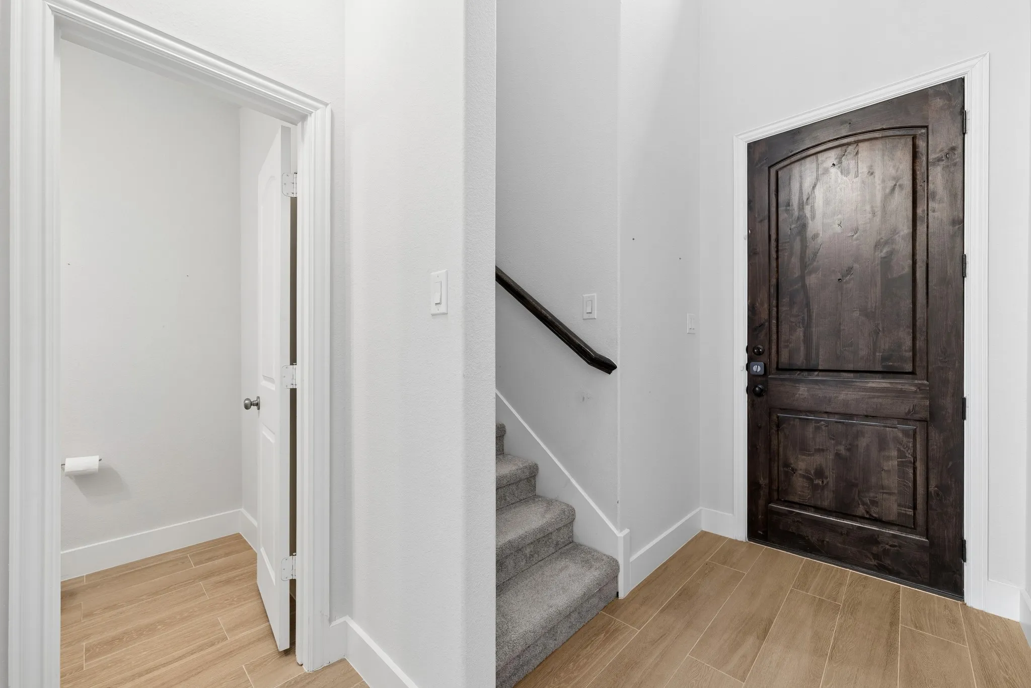 Townhouse For Sale in Collin County , 388 Jacob Lane, Fairview, Texas 75069, 2 Bedroom, 3 Bathroom, 2 Garage spaces, 1,420 Sqft, built in 2017, mls#21295964, Real Estate Agent in Fairview, Homes For Sale in Collin county, Homes For Sale in Fairview, Realtor in Fairview Texas, Real Estate Brokerage Independent Realty Texas, Luminita Cordes Realtor