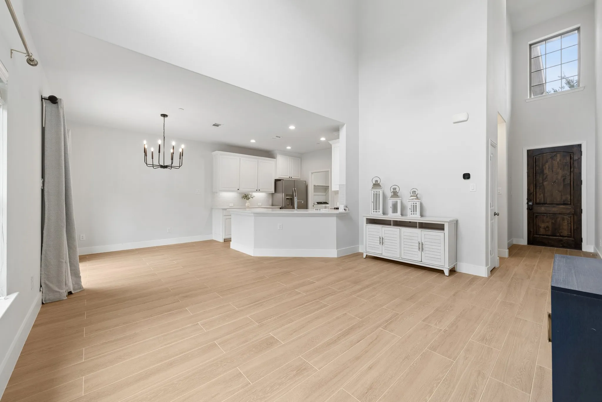 Townhouse For Sale in Collin County , 388 Jacob Lane, Fairview, Texas 75069, 2 Bedroom, 3 Bathroom, 2 Garage spaces, 1,420 Sqft, built in 2017, mls#21295964, Real Estate Agent in Fairview, Homes For Sale in Collin county, Homes For Sale in Fairview, Realtor in Fairview Texas, Real Estate Brokerage Independent Realty Texas, Luminita Cordes Realtor