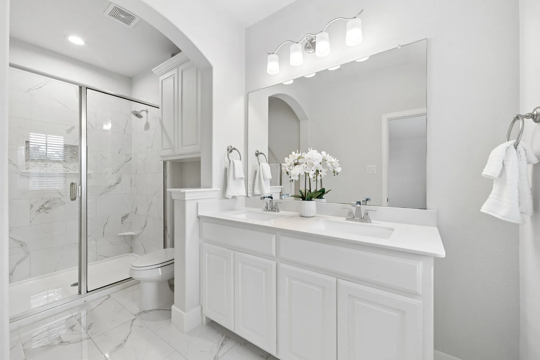 Townhouse For Sale in Collin County , 388 Jacob Lane, Fairview, Texas 75069, 2 Bedroom, 3 Bathroom, 2 Garage spaces, 1,420 Sqft, built in 2017, mls#21295964, Real Estate Agent in Fairview, Homes For Sale in Collin county, Homes For Sale in Fairview, Realtor in Fairview Texas, Real Estate Brokerage Independent Realty Texas, Luminita Cordes Realtor