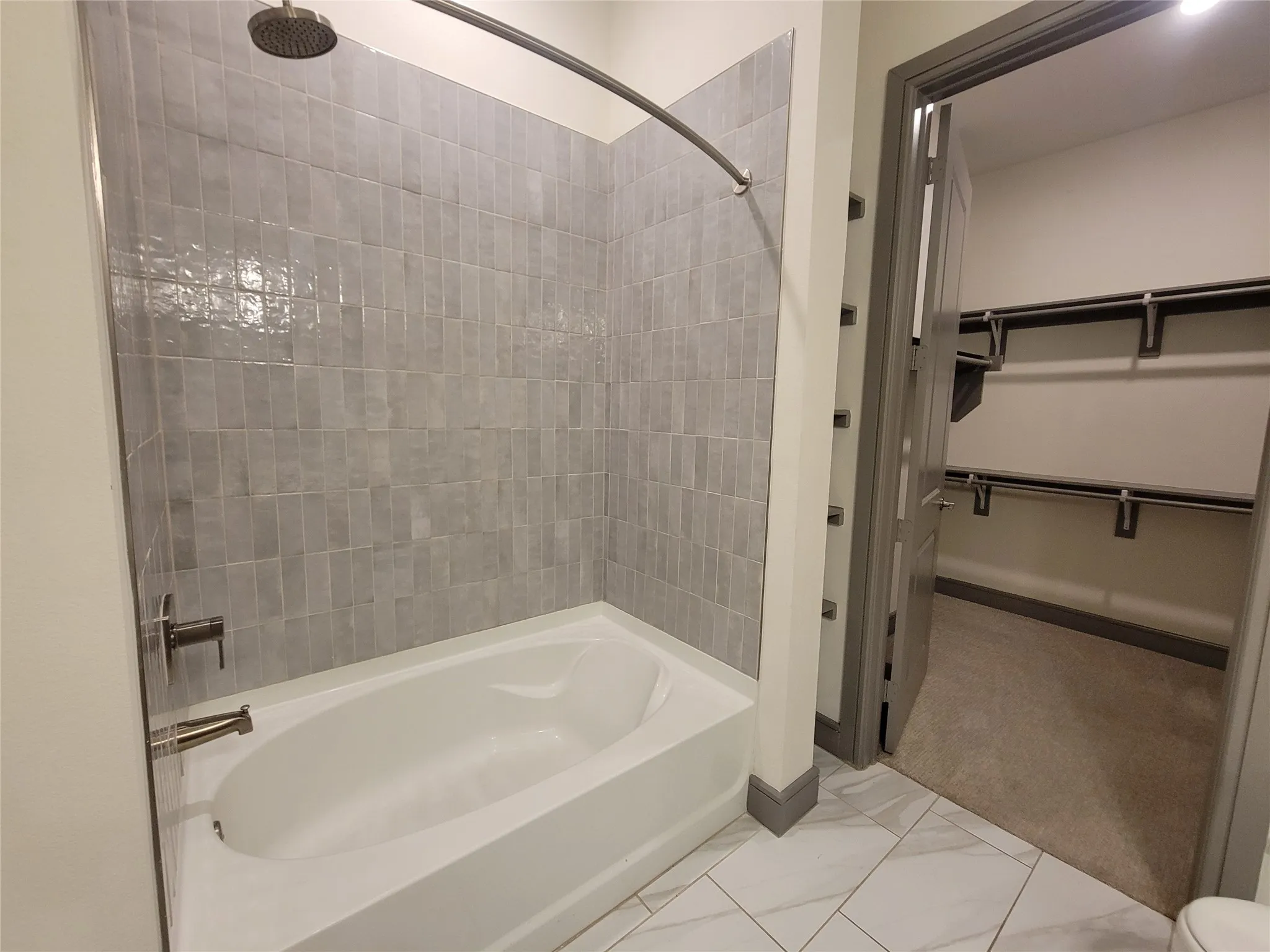 Condominium For Sale in Denton County , 2700 Old Denton Road 1017, Carrollton, Texas 75007, 2 Bedroom, 2 Bathroom, 2 Garage spaces, 1,274 Sqft, built in 2022, mls#21302846, Real Estate Agent in Carrollton, Homes For Sale in Denton county, Homes For Sale in Carrollton, Realtor in Carrollton Texas, Real Estate Brokerage Independent Realty Texas, Luminita Cordes Realtor