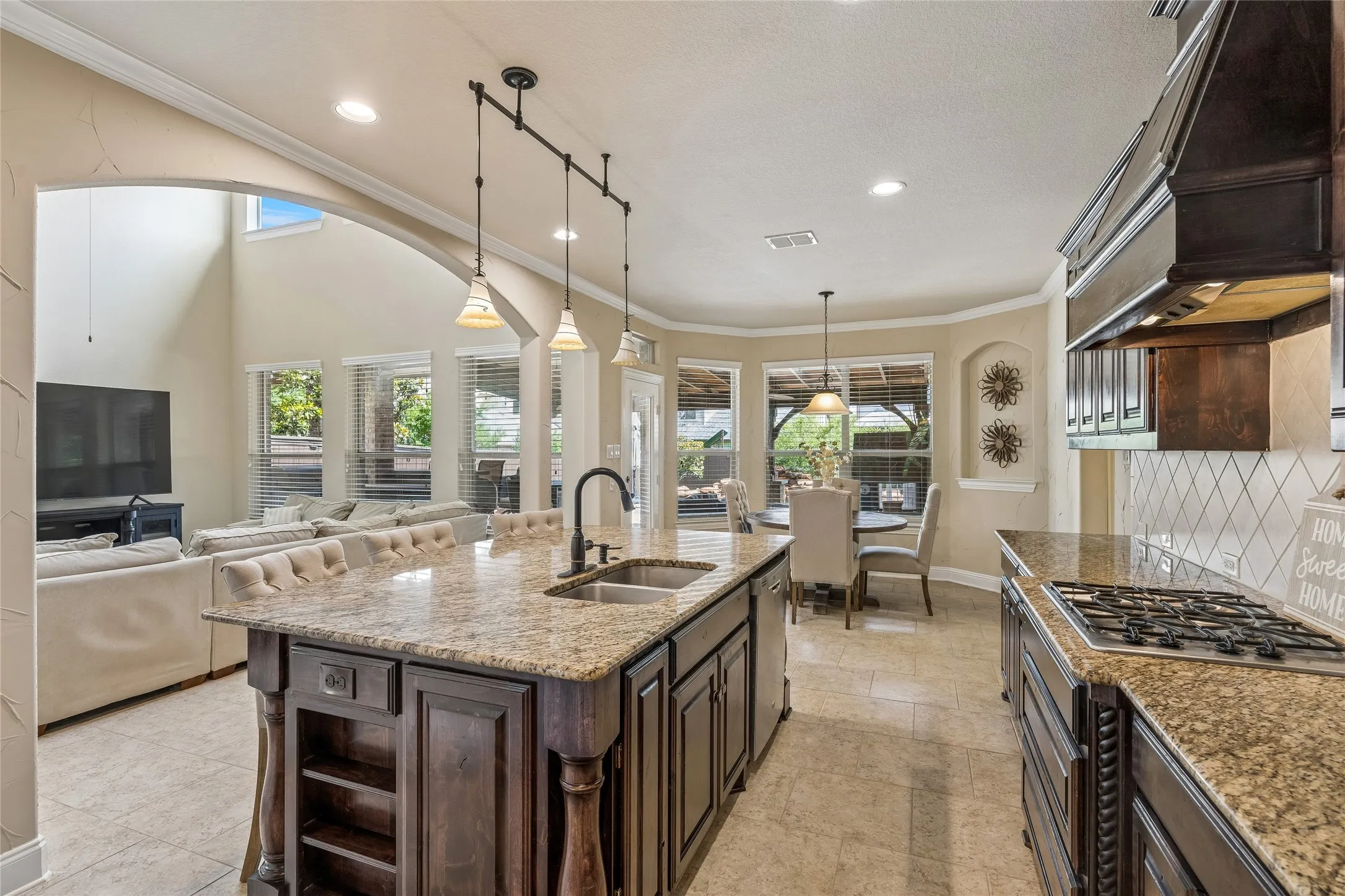 Single Family Residence For Sale in Denton County , 2543 Morgan Lane, Trophy Club, Texas 76262, 3 Bedroom, 3 Bathroom, 2 Garage spaces, 2,677 Sqft, built in 2009, mls#21303610, Real Estate Agent in Trophy Club, Homes For Sale in Denton county, Homes For Sale in Trophy Club, Realtor in Trophy Club Texas, Real Estate Brokerage Independent Realty Texas, Luminita Cordes Realtor