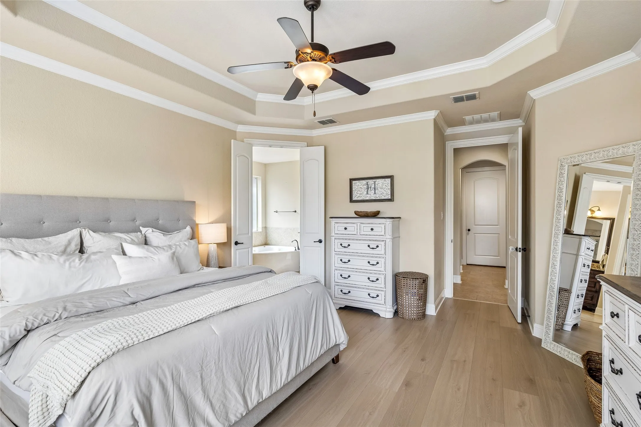 Single Family Residence For Sale in Denton County , 2543 Morgan Lane, Trophy Club, Texas 76262, 3 Bedroom, 3 Bathroom, 2 Garage spaces, 2,677 Sqft, built in 2009, mls#21303610, Real Estate Agent in Trophy Club, Homes For Sale in Denton county, Homes For Sale in Trophy Club, Realtor in Trophy Club Texas, Real Estate Brokerage Independent Realty Texas, Luminita Cordes Realtor