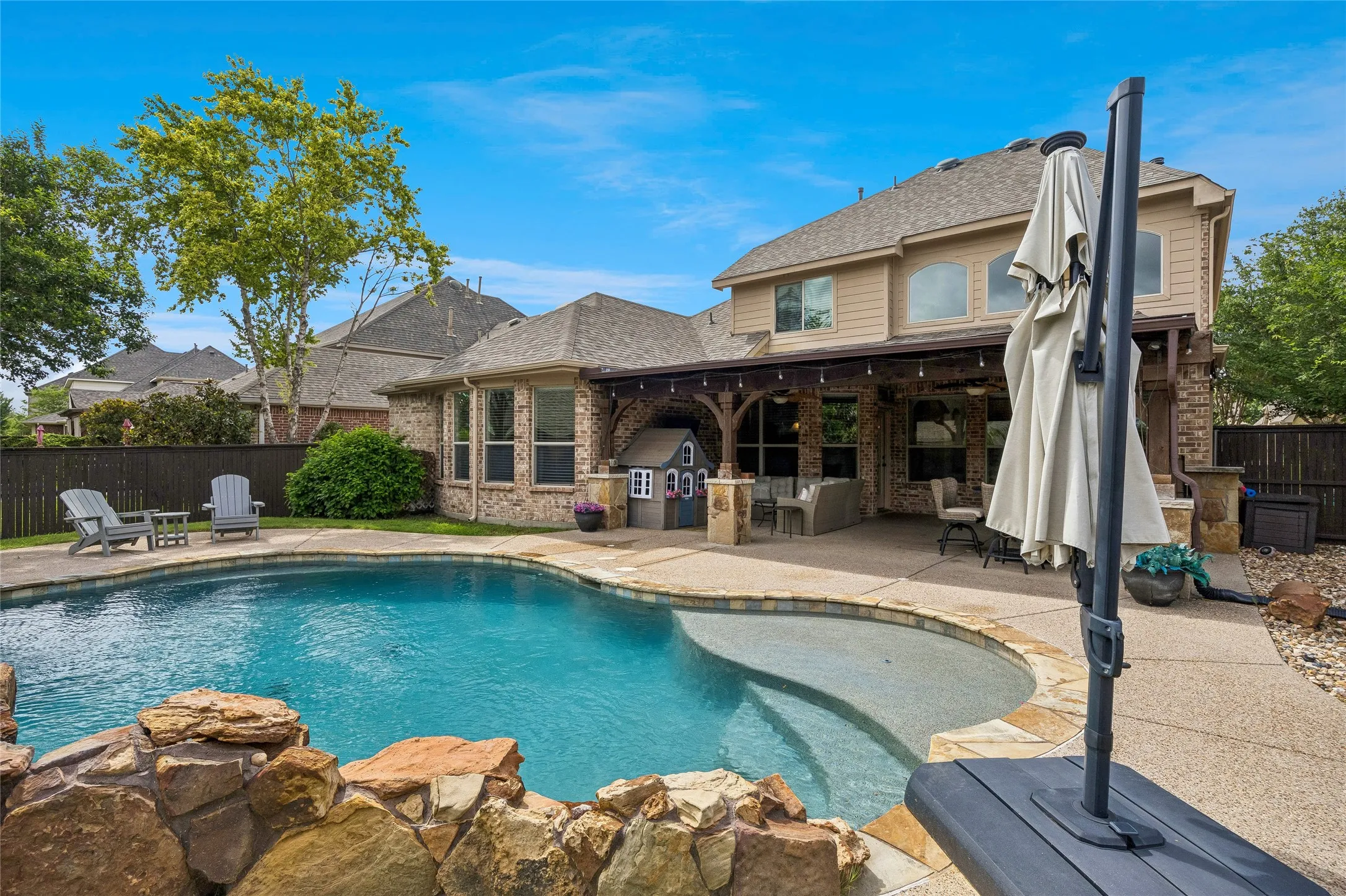 Single Family Residence For Sale in Denton County , 2543 Morgan Lane, Trophy Club, Texas 76262, 3 Bedroom, 3 Bathroom, 2 Garage spaces, 2,677 Sqft, built in 2009, mls#21303610, Real Estate Agent in Trophy Club, Homes For Sale in Denton county, Homes For Sale in Trophy Club, Realtor in Trophy Club Texas, Real Estate Brokerage Independent Realty Texas, Luminita Cordes Realtor