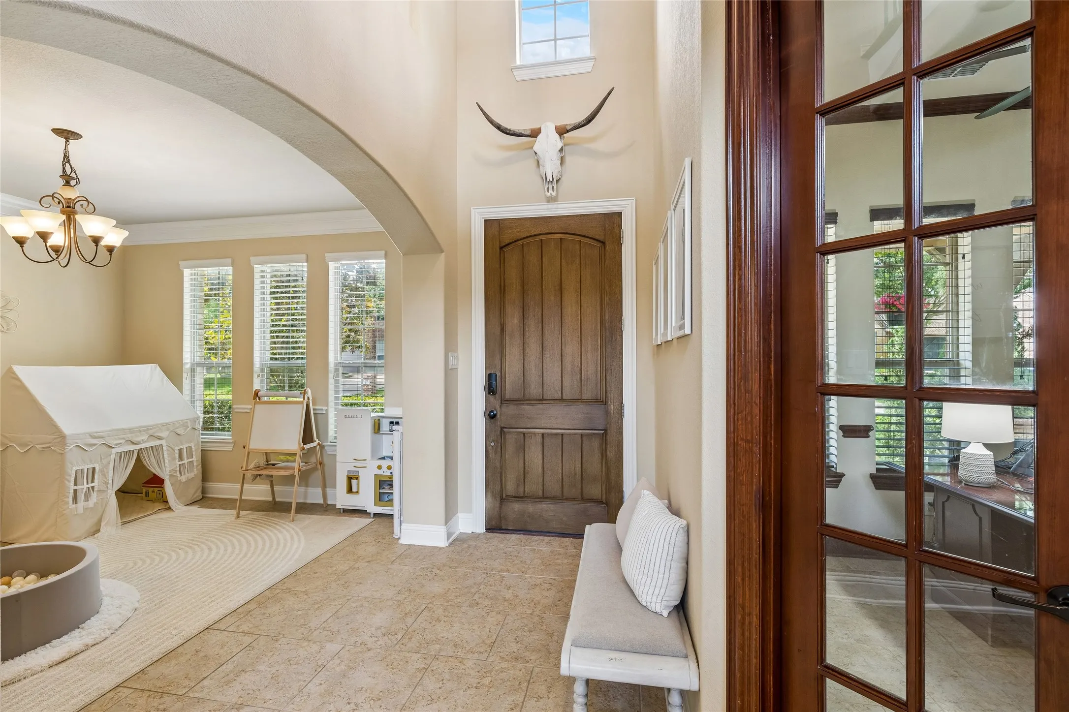 Single Family Residence For Sale in Denton County , 2543 Morgan Lane, Trophy Club, Texas 76262, 3 Bedroom, 3 Bathroom, 2 Garage spaces, 2,677 Sqft, built in 2009, mls#21303610, Real Estate Agent in Trophy Club, Homes For Sale in Denton county, Homes For Sale in Trophy Club, Realtor in Trophy Club Texas, Real Estate Brokerage Independent Realty Texas, Luminita Cordes Realtor