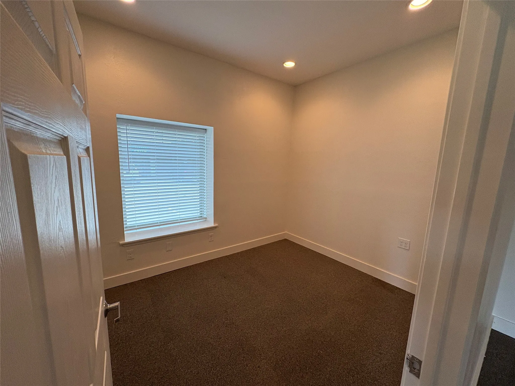 Office For Rent in Hopkins County , 1325 E Shannon Road A, Sulphur Springs, Texas 75482, 0, 0, Garage spaces, 0 Sqft, built in 1971, mls#21303877, Real Estate Agent in Sulphur Springs, Homes For Rent in Hopkins county, Homes For Rent in Sulphur Springs, Realtor in Sulphur Springs Texas, Real Estate Brokerage Independent Realty Texas, Luminita Cordes Realtor
