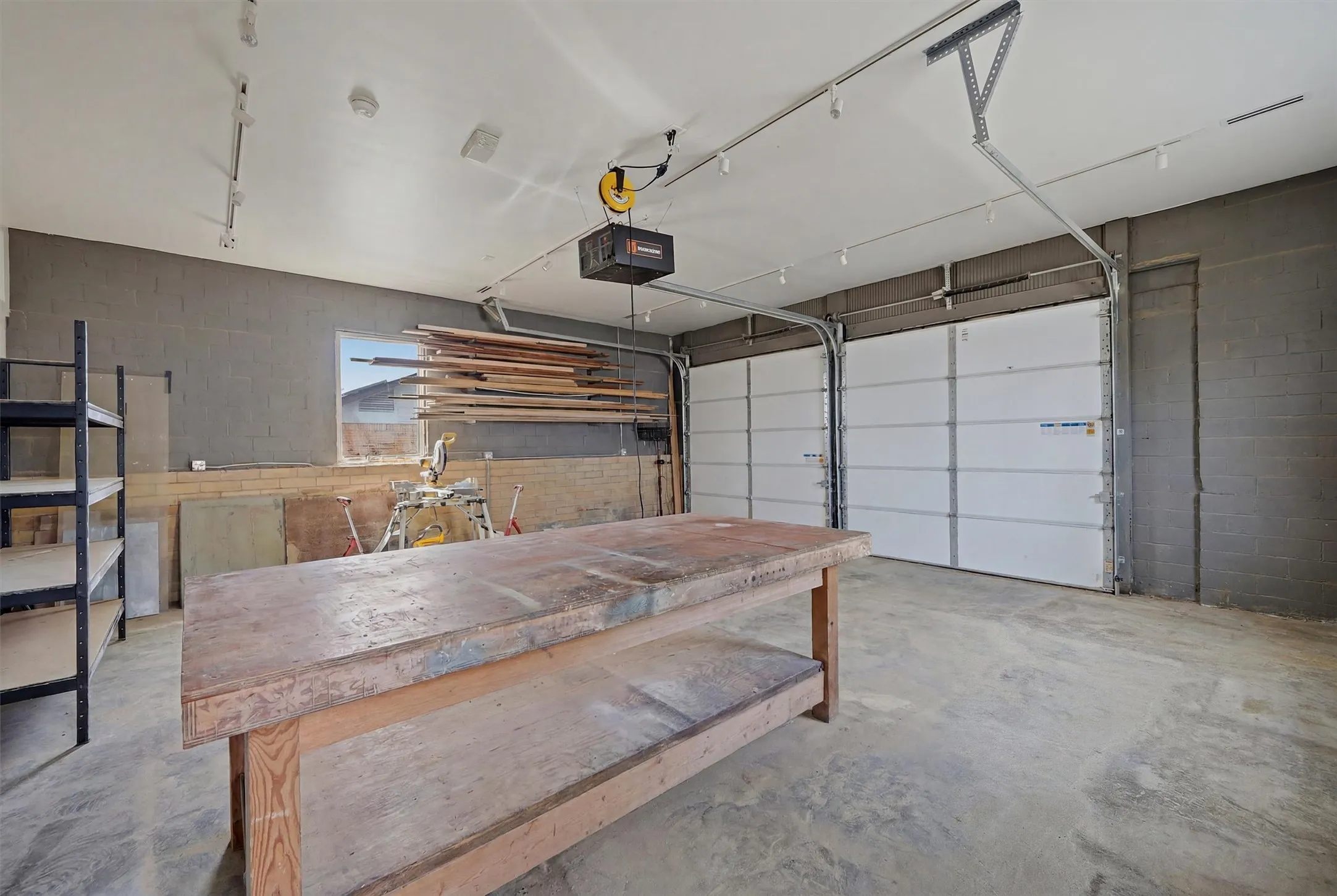 Office For Sale in Grayson County , 118 W Chestnut Street, Denison, Texas 75021, 0, 0, Garage spaces, 0 Sqft, built in 1950, mls#21303456, Real Estate Agent in Denison, Homes For Sale in Grayson county, Homes For Sale in Denison, Realtor in Denison Texas, Real Estate Brokerage Independent Realty Texas, Luminita Cordes Realtor