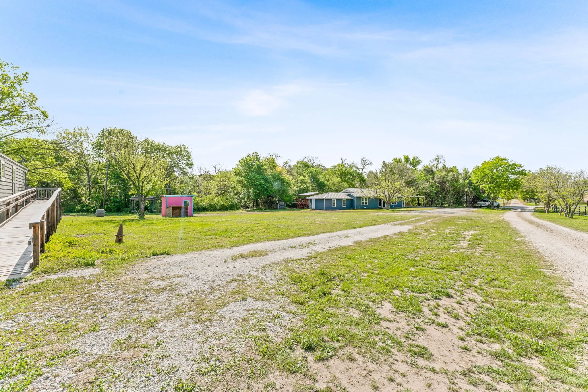 Single Family Residence For Sale in Parker County , 2416 Ivie Lane, Weatherford, Texas 76087, 4 Bedroom, 2 Bathroom, Garage spaces, 2,960 Sqft, built in 1950, mls#21303773, Real Estate Agent in Weatherford, Homes For Sale in Parker county, Homes For Sale in Weatherford, Realtor in Weatherford Texas, Real Estate Brokerage Independent Realty Texas, Luminita Cordes Realtor
