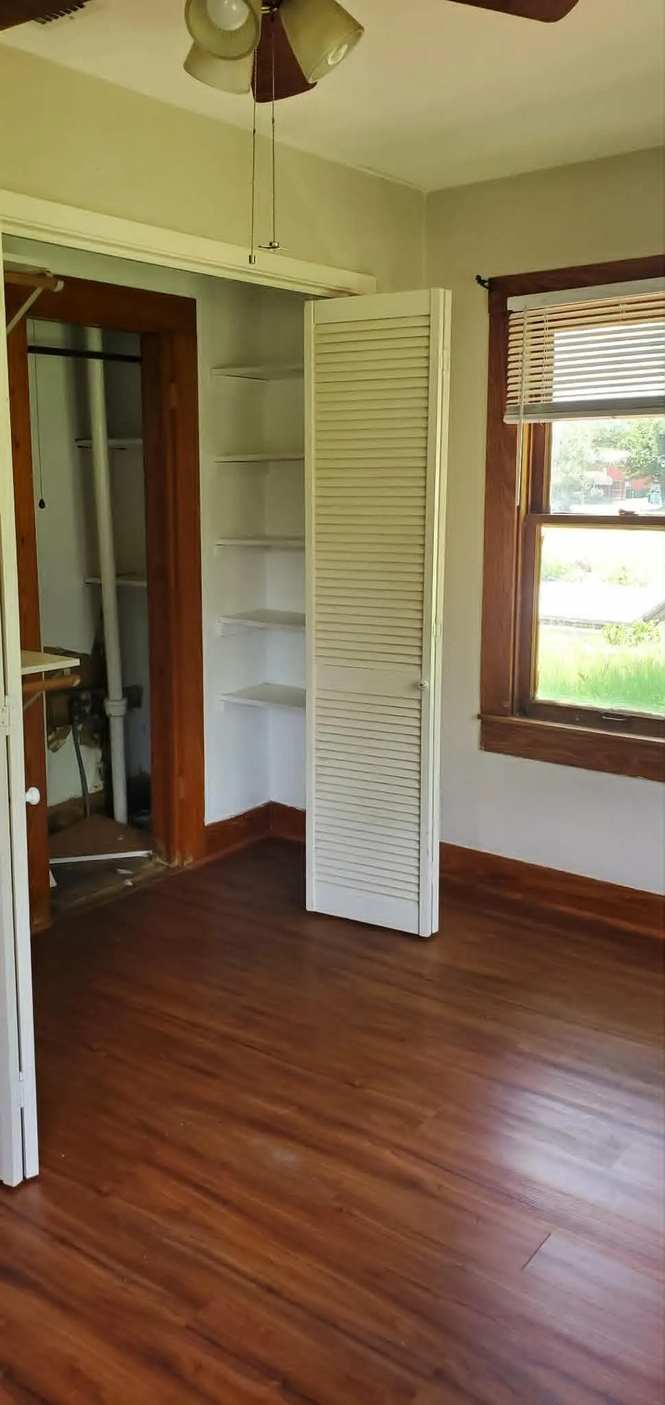 Single Family Residence For Sale in Callahan County , 418 N 4th Street W, Clyde, Texas 79510, 2 Bedroom, 1 Bathroom, 2 Garage spaces, 933 Sqft, built in 1940, mls#21298081, Real Estate Agent in Clyde, Homes For Sale in Callahan county, Homes For Sale in Clyde, Realtor in Clyde Texas, Real Estate Brokerage Independent Realty Texas, Luminita Cordes Realtor