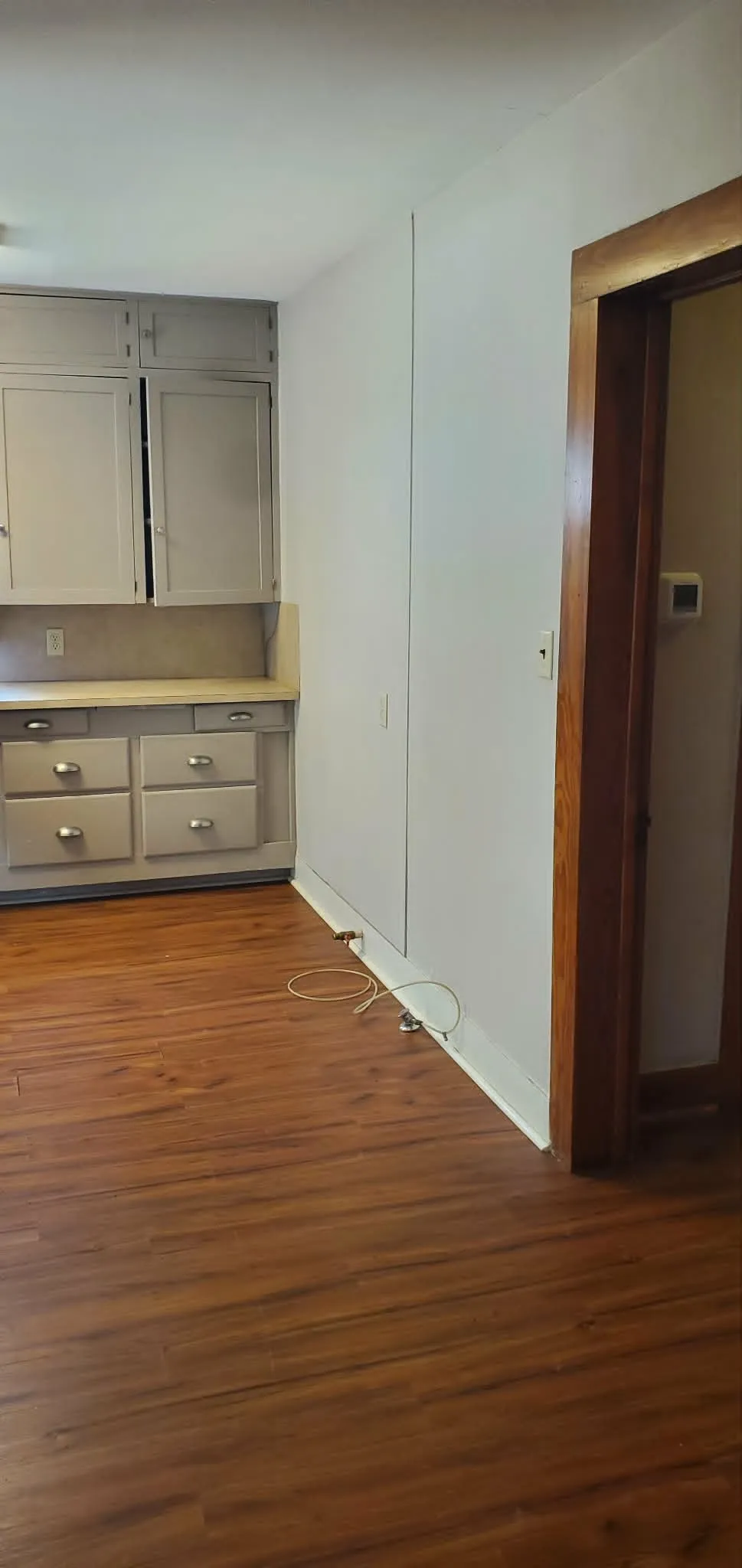 Single Family Residence For Sale in Callahan County , 418 N 4th Street W, Clyde, Texas 79510, 2 Bedroom, 1 Bathroom, 2 Garage spaces, 933 Sqft, built in 1940, mls#21298081, Real Estate Agent in Clyde, Homes For Sale in Callahan county, Homes For Sale in Clyde, Realtor in Clyde Texas, Real Estate Brokerage Independent Realty Texas, Luminita Cordes Realtor