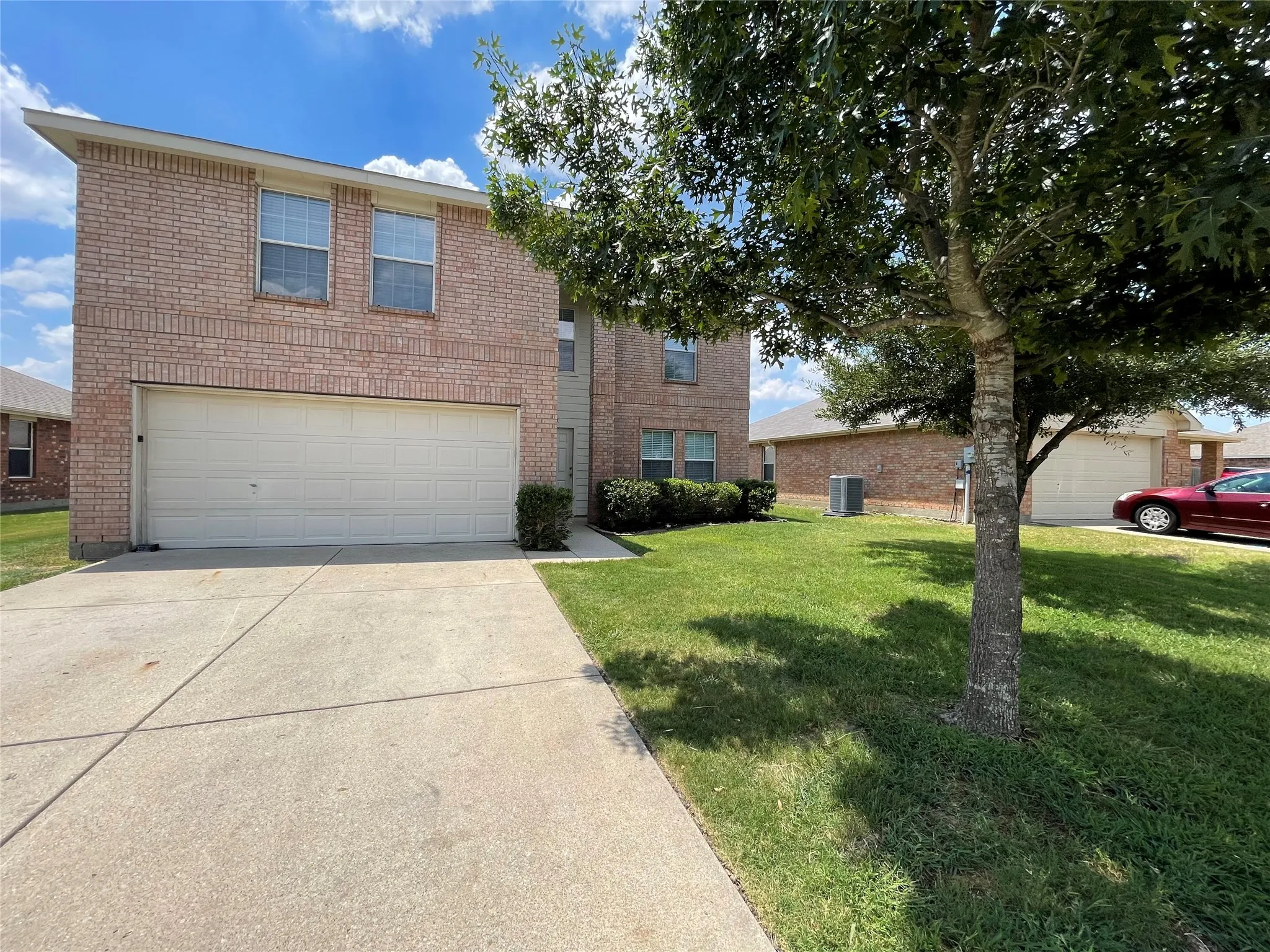 Single Family Residence For Rent in Rockwall County , 2801 Mockingbird Street, Royse City, Texas 75189, 3 Bedroom, 3 Bathroom, 2 Garage spaces, 2,186 Sqft, built in 2006, mls#21303846, Real Estate Agent in Royse City, Homes For Rent in Rockwall county, Homes For Rent in Royse City, Realtor in Royse City Texas, Real Estate Brokerage Independent Realty Texas, Luminita Cordes Realtor