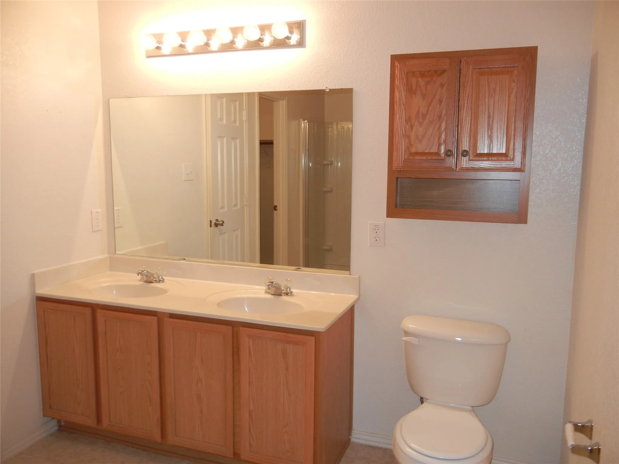 Single Family Residence For Rent in Rockwall County , 2801 Mockingbird Street, Royse City, Texas 75189, 3 Bedroom, 3 Bathroom, 2 Garage spaces, 2,186 Sqft, built in 2006, mls#21303846, Real Estate Agent in Royse City, Homes For Rent in Rockwall county, Homes For Rent in Royse City, Realtor in Royse City Texas, Real Estate Brokerage Independent Realty Texas, Luminita Cordes Realtor