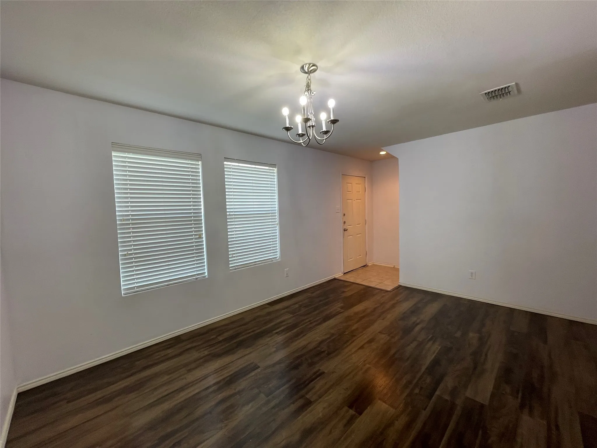 Single Family Residence For Rent in Rockwall County , 2801 Mockingbird Street, Royse City, Texas 75189, 3 Bedroom, 3 Bathroom, 2 Garage spaces, 2,186 Sqft, built in 2006, mls#21303846, Real Estate Agent in Royse City, Homes For Rent in Rockwall county, Homes For Rent in Royse City, Realtor in Royse City Texas, Real Estate Brokerage Independent Realty Texas, Luminita Cordes Realtor