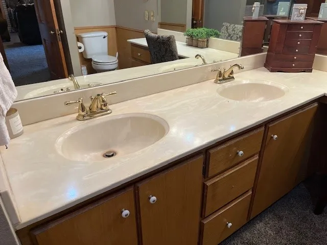 Single Family Residence For Sale in Fisher County , 1163 State Highway 70 N, Rotan, Texas 79546, 4 Bedroom, 3 Bathroom, 2 Garage spaces, 3,101 Sqft, built in 1940, mls#21303886, Real Estate Agent in Rotan, Homes For Sale in Fisher county, Homes For Sale in Rotan, Realtor in Rotan Texas, Real Estate Brokerage Independent Realty Texas, Luminita Cordes Realtor