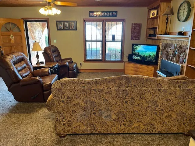 Single Family Residence For Sale in Fisher County , 1163 State Highway 70 N, Rotan, Texas 79546, 4 Bedroom, 3 Bathroom, 2 Garage spaces, 3,101 Sqft, built in 1940, mls#21303886, Real Estate Agent in Rotan, Homes For Sale in Fisher county, Homes For Sale in Rotan, Realtor in Rotan Texas, Real Estate Brokerage Independent Realty Texas, Luminita Cordes Realtor