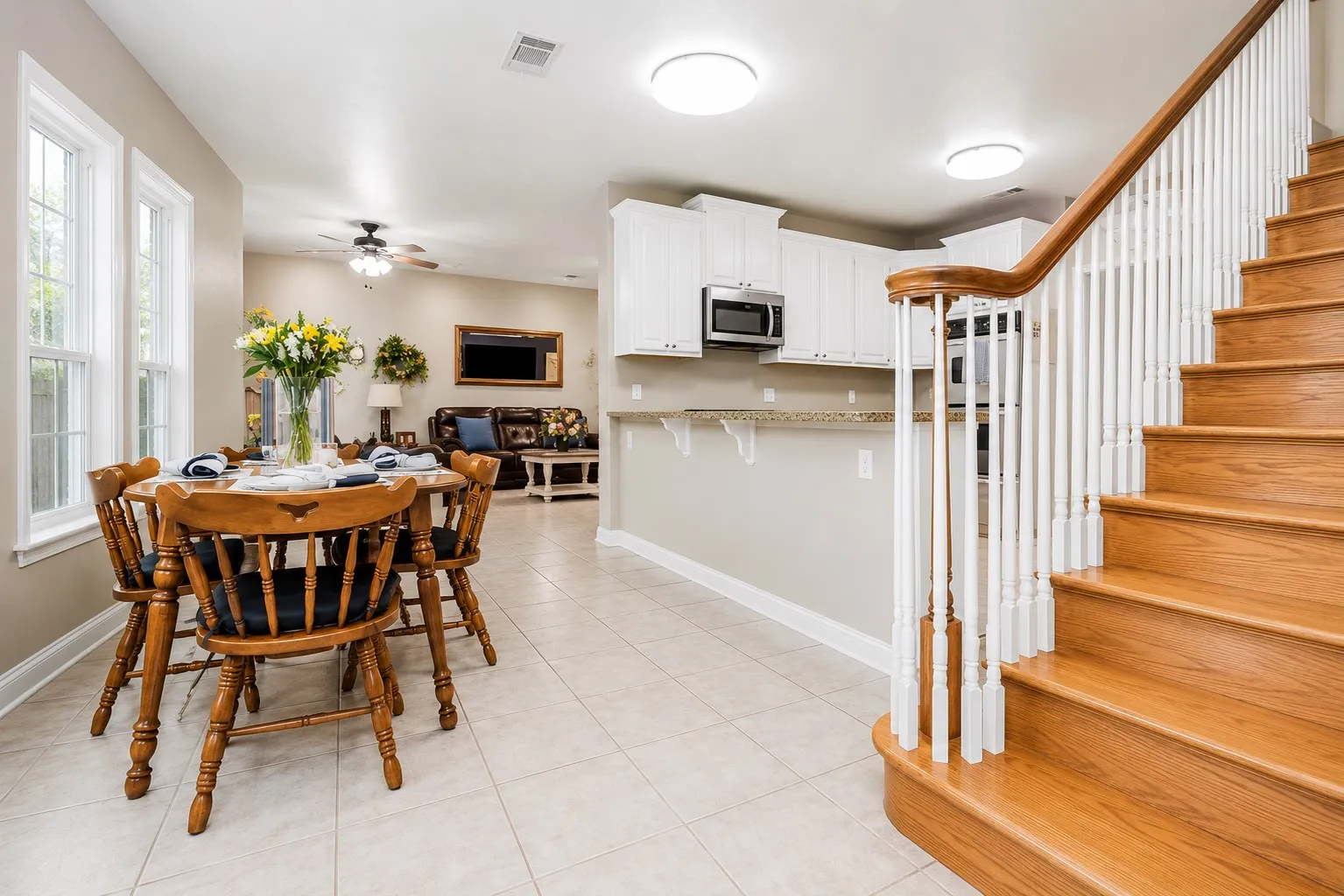 Single Family Residence For Sale in Fannin County , 820 Cedar Creek Circle, Bonham, Texas 75418, 3 Bedroom, 3 Bathroom, 2 Garage spaces, 3,538 Sqft, built in 1998, mls#21302808, Real Estate Agent in Bonham, Homes For Sale in Fannin county, Homes For Sale in Bonham, Realtor in Bonham Texas, Real Estate Brokerage Independent Realty Texas, Luminita Cordes Realtor