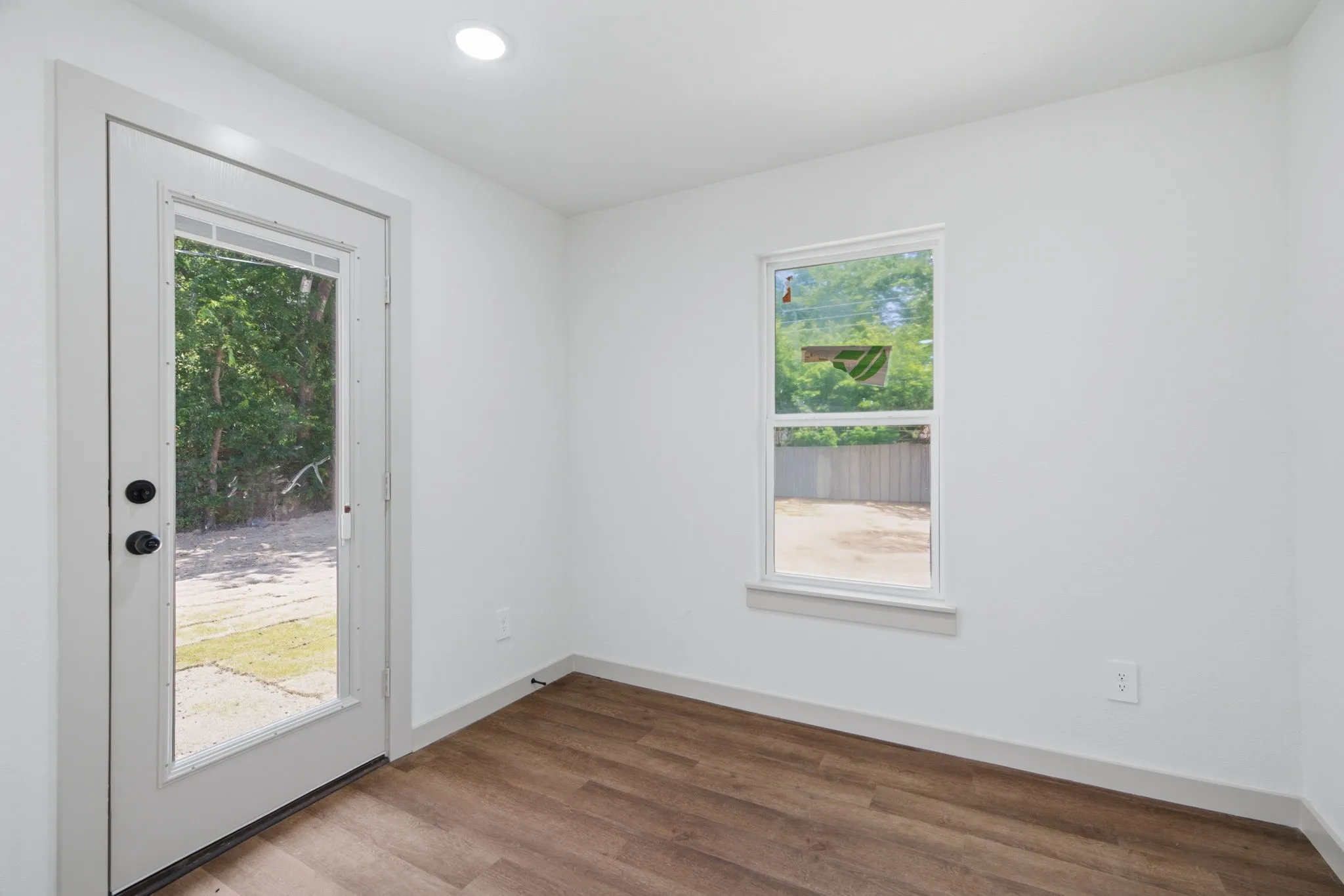 Single Family Residence For Sale in Tarrant County , 5610 Calloway Street, Sansom Park, Texas 76114, 3 Bedroom, 1 Bathroom, Garage spaces, 1,080 Sqft, built in 1952, mls#21303958, Real Estate Agent in Sansom Park, Homes For Sale in Tarrant county, Homes For Sale in Sansom Park, Realtor in Sansom Park Texas, Real Estate Brokerage Independent Realty Texas, Luminita Cordes Realtor