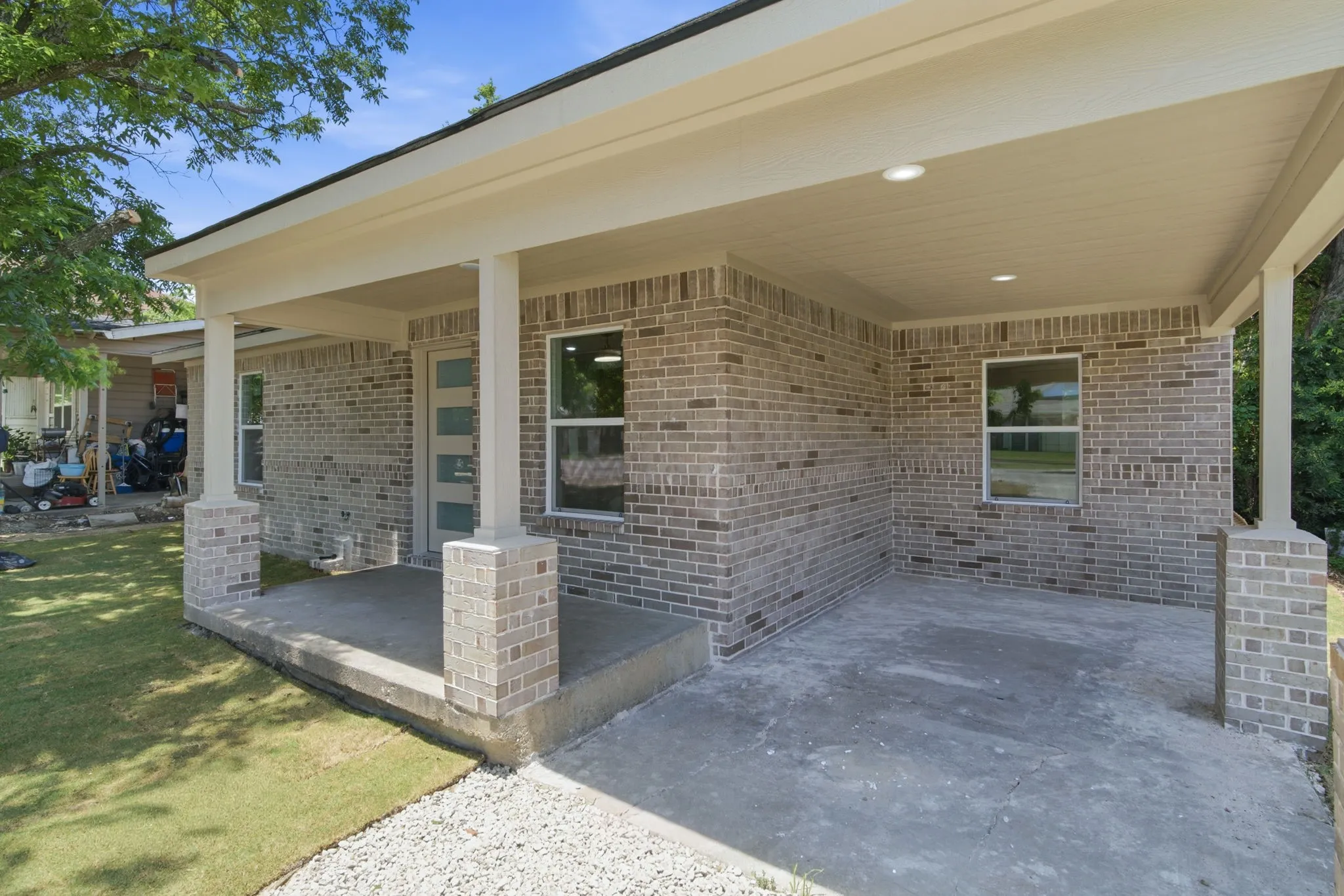 Single Family Residence For Sale in Tarrant County , 5610 Calloway Street, Sansom Park, Texas 76114, 3 Bedroom, 1 Bathroom, Garage spaces, 1,080 Sqft, built in 1952, mls#21303958, Real Estate Agent in Sansom Park, Homes For Sale in Tarrant county, Homes For Sale in Sansom Park, Realtor in Sansom Park Texas, Real Estate Brokerage Independent Realty Texas, Luminita Cordes Realtor