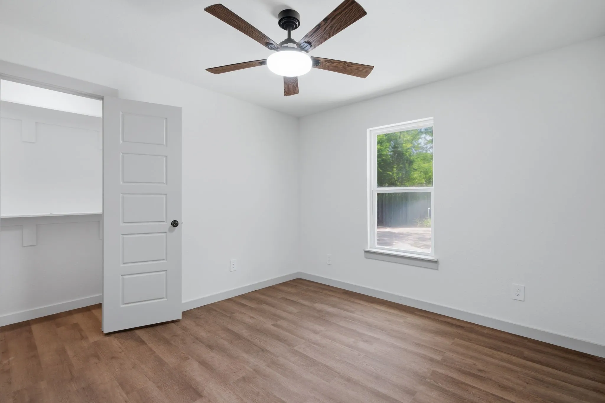 Single Family Residence For Sale in Tarrant County , 5610 Calloway Street, Sansom Park, Texas 76114, 3 Bedroom, 1 Bathroom, Garage spaces, 1,080 Sqft, built in 1952, mls#21303958, Real Estate Agent in Sansom Park, Homes For Sale in Tarrant county, Homes For Sale in Sansom Park, Realtor in Sansom Park Texas, Real Estate Brokerage Independent Realty Texas, Luminita Cordes Realtor