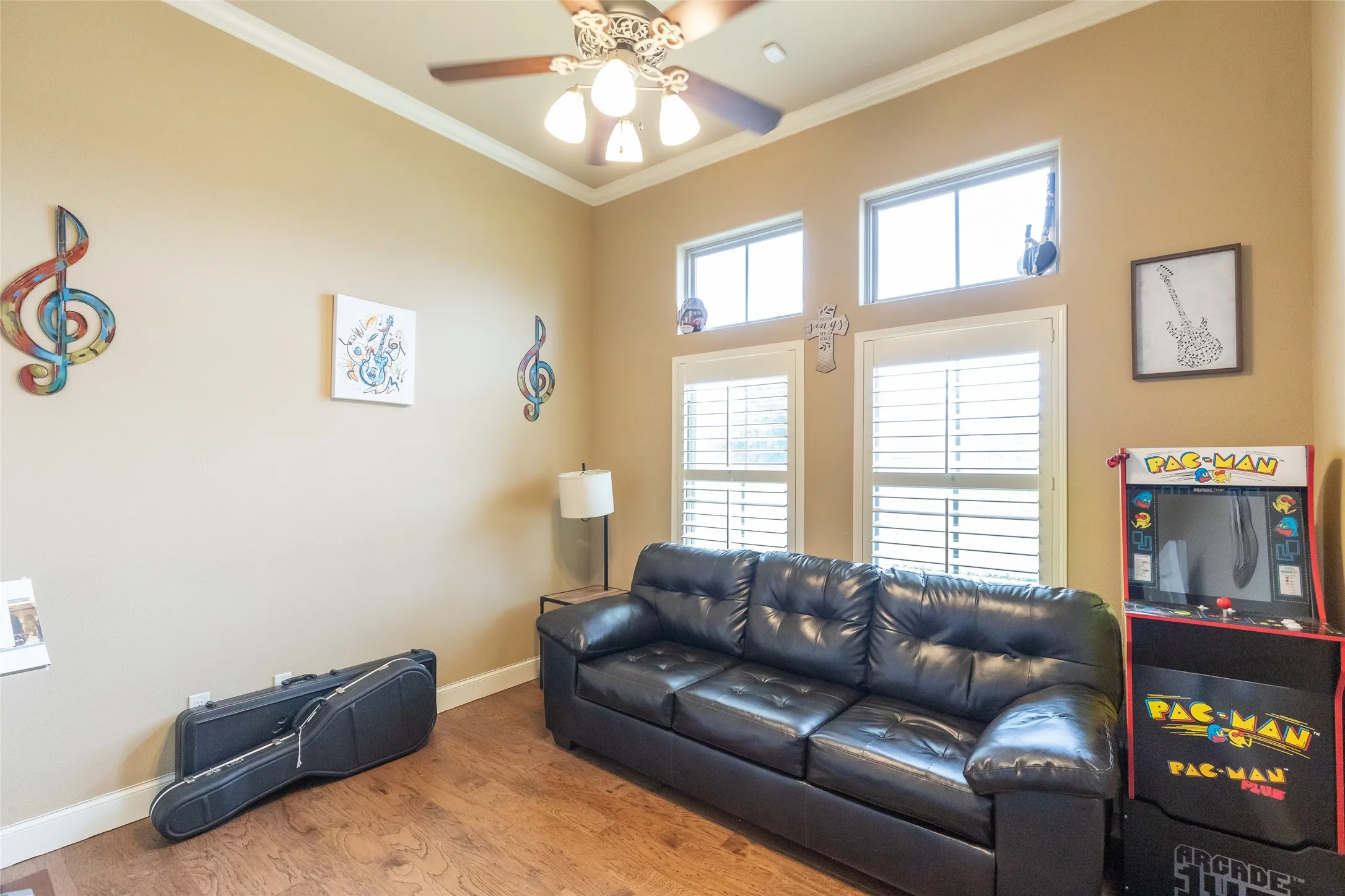 Single Family Residence For Sale in Taylor County , 110 Tierra Court, Abilene, Texas 79602, 4 Bedroom, 3 Bathroom, 3 Garage spaces, 2,723 Sqft, built in 2014, mls#21303959, Real Estate Agent in Abilene, Homes For Sale in Taylor county, Homes For Sale in Abilene, Realtor in Abilene Texas, Real Estate Brokerage Independent Realty Texas, Luminita Cordes Realtor