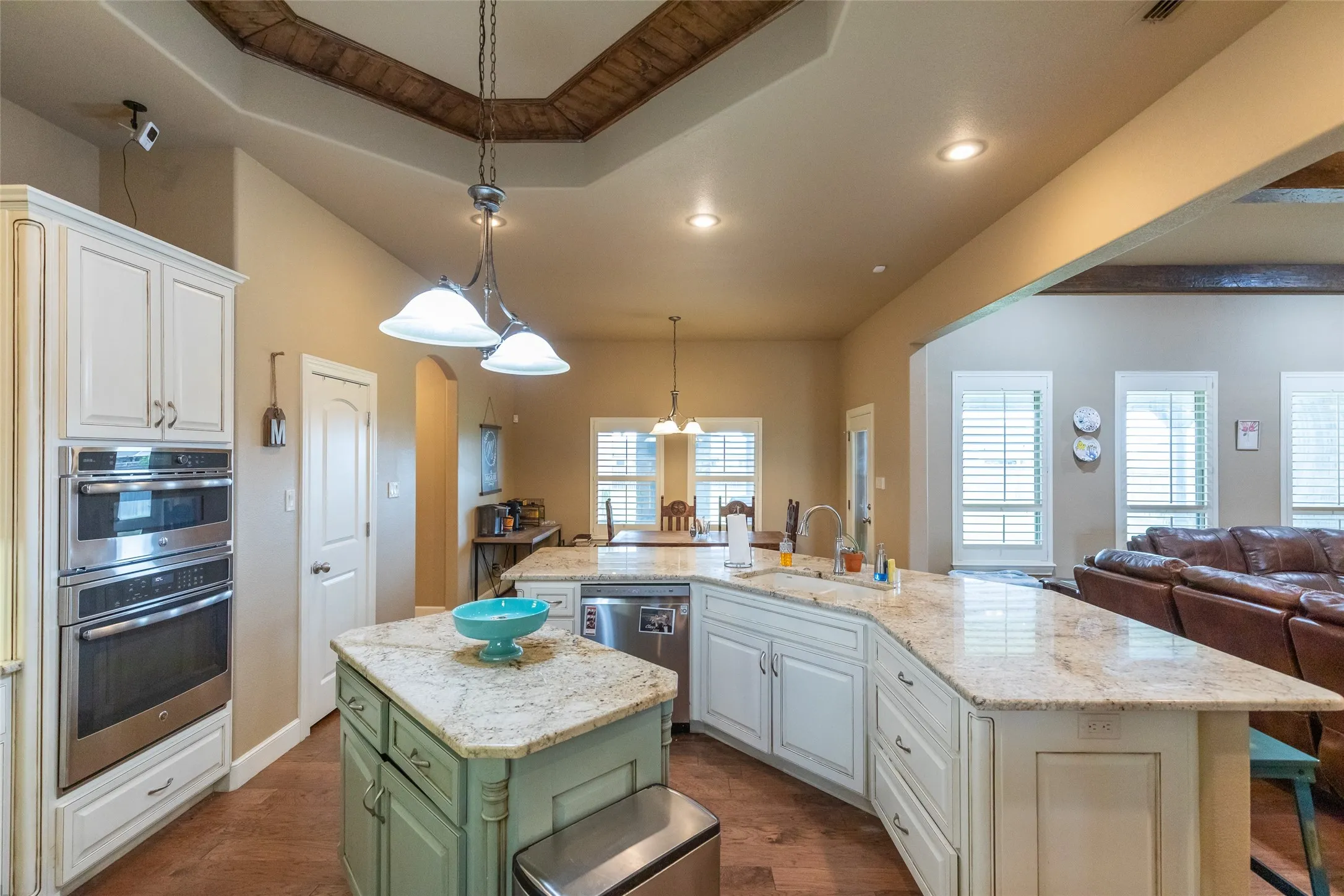 Single Family Residence For Sale in Taylor County , 110 Tierra Court, Abilene, Texas 79602, 4 Bedroom, 3 Bathroom, 3 Garage spaces, 2,723 Sqft, built in 2014, mls#21303959, Real Estate Agent in Abilene, Homes For Sale in Taylor county, Homes For Sale in Abilene, Realtor in Abilene Texas, Real Estate Brokerage Independent Realty Texas, Luminita Cordes Realtor