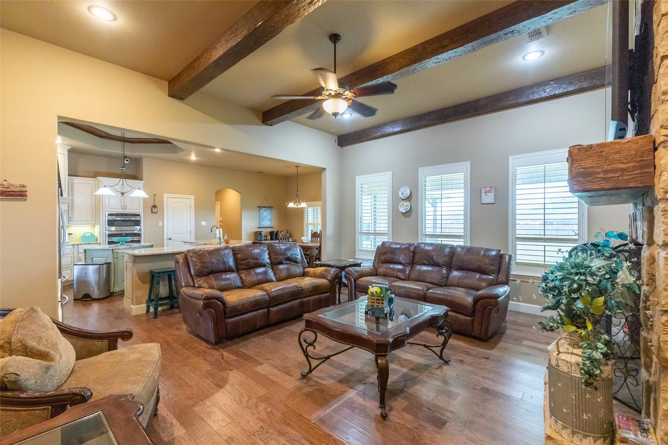 Single Family Residence For Sale in Taylor County , 110 Tierra Court, Abilene, Texas 79602, 4 Bedroom, 3 Bathroom, 3 Garage spaces, 2,723 Sqft, built in 2014, mls#21303959, Real Estate Agent in Abilene, Homes For Sale in Taylor county, Homes For Sale in Abilene, Realtor in Abilene Texas, Real Estate Brokerage Independent Realty Texas, Luminita Cordes Realtor