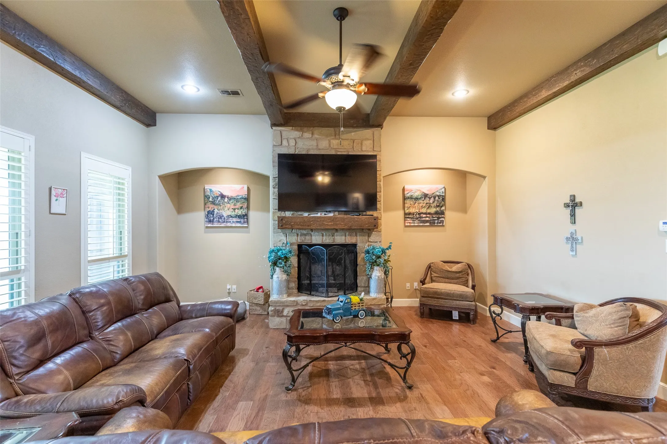 Single Family Residence For Sale in Taylor County , 110 Tierra Court, Abilene, Texas 79602, 4 Bedroom, 3 Bathroom, 3 Garage spaces, 2,723 Sqft, built in 2014, mls#21303959, Real Estate Agent in Abilene, Homes For Sale in Taylor county, Homes For Sale in Abilene, Realtor in Abilene Texas, Real Estate Brokerage Independent Realty Texas, Luminita Cordes Realtor
