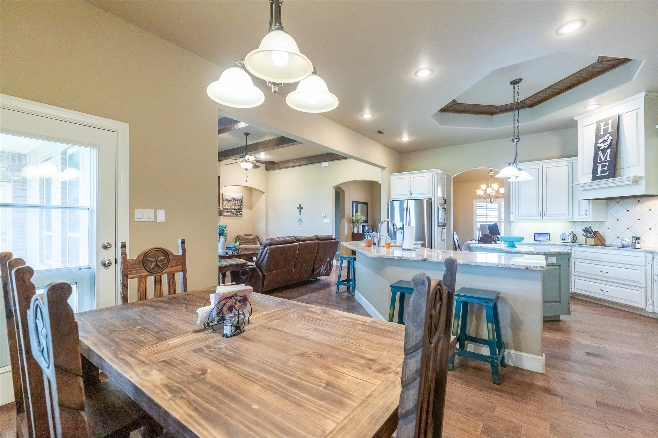 Single Family Residence For Sale in Taylor County , 110 Tierra Court, Abilene, Texas 79602, 4 Bedroom, 3 Bathroom, 3 Garage spaces, 2,723 Sqft, built in 2014, mls#21303959, Real Estate Agent in Abilene, Homes For Sale in Taylor county, Homes For Sale in Abilene, Realtor in Abilene Texas, Real Estate Brokerage Independent Realty Texas, Luminita Cordes Realtor