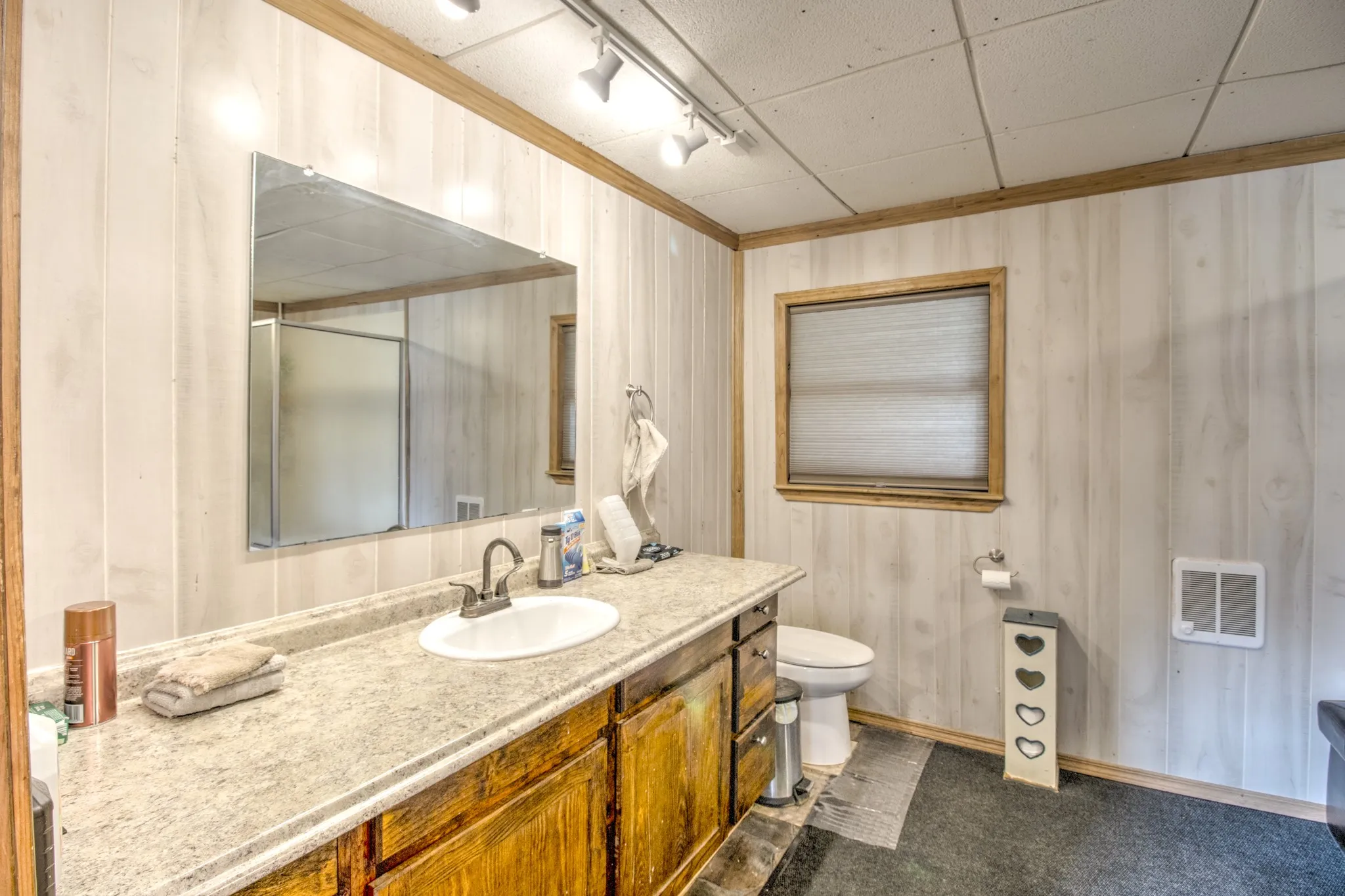 Single Family Residence For Sale in Denton County , 105 E Park Street, Little Elm, Texas 75068, 2 Bedroom, 1 Bathroom, 1 Garage spaces, 1,404 Sqft, built in 1956, mls#21296274, Real Estate Agent in Little Elm, Homes For Sale in Denton county, Homes For Sale in Little Elm, Realtor in Little Elm Texas, Real Estate Brokerage Independent Realty Texas, Luminita Cordes Realtor