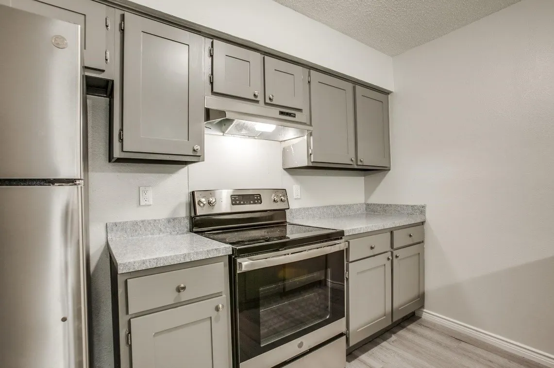 Apartment For Rent in Dallas County , 1935 Cranford Drive 104, Garland, Texas 75041, 2 Bedroom, 2 Bathroom, Garage spaces, 10,782 Sqft, built in 1984, mls#21304014, Real Estate Agent in Garland, Homes For Rent in Dallas county, Homes For Rent in Garland, Realtor in Garland Texas, Real Estate Brokerage Independent Realty Texas, Luminita Cordes Realtor