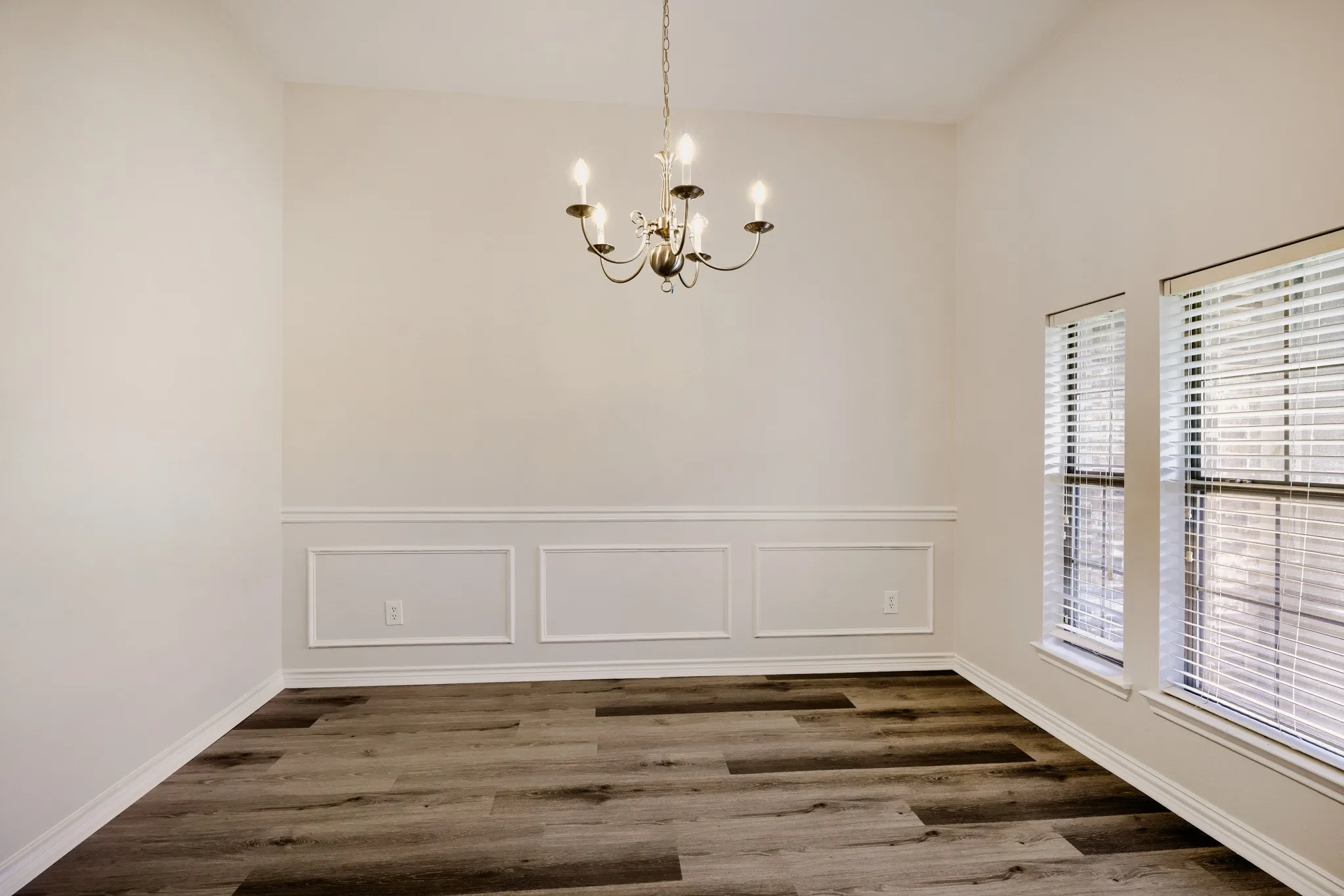 Single Family Residence For Sale in Collin County , 5712 Broken Spur, Mc Kinney, Texas 75070, 3 Bedroom, 2 Bathroom, 2 Garage spaces, 1,779 Sqft, built in 2007, mls#21141484, Real Estate Agent in Mc Kinney, Homes For Sale in Collin county, Homes For Sale in Mc Kinney, Realtor in Mc Kinney Texas, Real Estate Brokerage Independent Realty Texas, Luminita Cordes Realtor