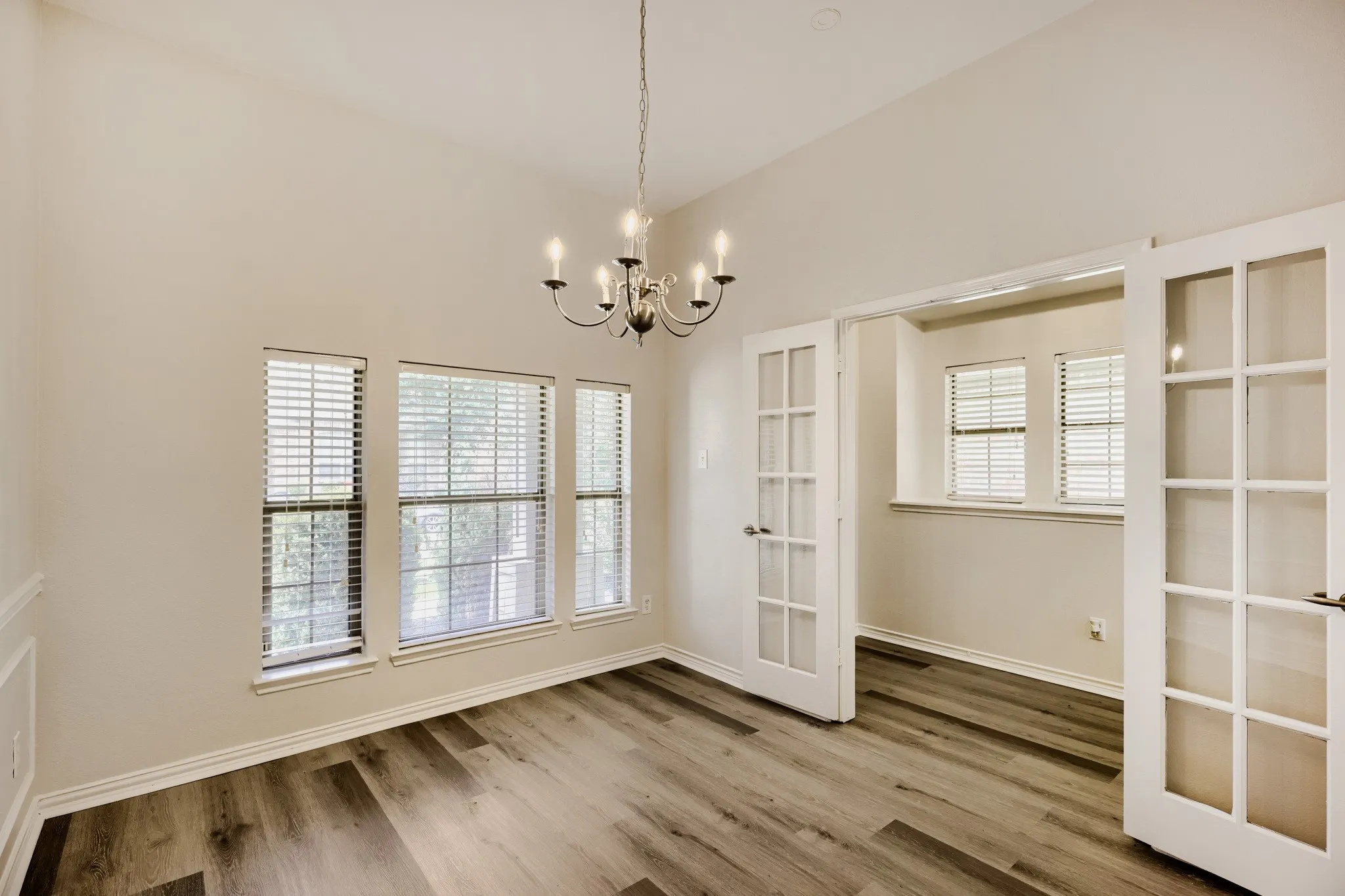 Single Family Residence For Sale in Collin County , 5712 Broken Spur, Mc Kinney, Texas 75070, 3 Bedroom, 2 Bathroom, 2 Garage spaces, 1,779 Sqft, built in 2007, mls#21141484, Real Estate Agent in Mc Kinney, Homes For Sale in Collin county, Homes For Sale in Mc Kinney, Realtor in Mc Kinney Texas, Real Estate Brokerage Independent Realty Texas, Luminita Cordes Realtor