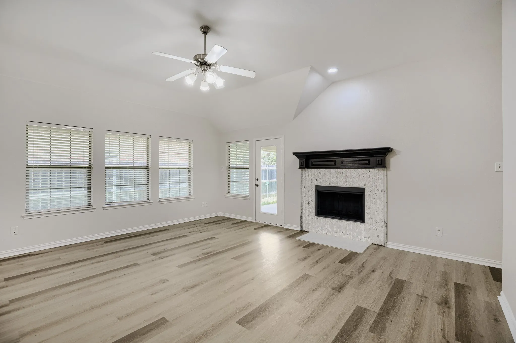 Single Family Residence For Sale in Collin County , 5712 Broken Spur, Mc Kinney, Texas 75070, 3 Bedroom, 2 Bathroom, 2 Garage spaces, 1,779 Sqft, built in 2007, mls#21141484, Real Estate Agent in Mc Kinney, Homes For Sale in Collin county, Homes For Sale in Mc Kinney, Realtor in Mc Kinney Texas, Real Estate Brokerage Independent Realty Texas, Luminita Cordes Realtor