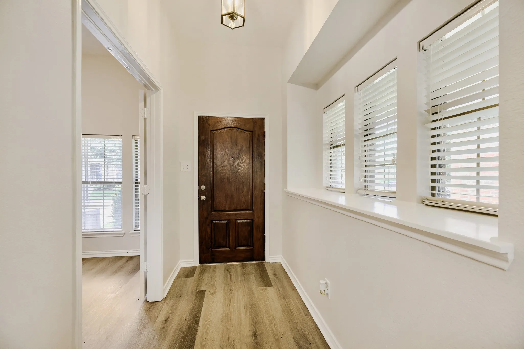 Single Family Residence For Sale in Collin County , 5712 Broken Spur, Mc Kinney, Texas 75070, 3 Bedroom, 2 Bathroom, 2 Garage spaces, 1,779 Sqft, built in 2007, mls#21141484, Real Estate Agent in Mc Kinney, Homes For Sale in Collin county, Homes For Sale in Mc Kinney, Realtor in Mc Kinney Texas, Real Estate Brokerage Independent Realty Texas, Luminita Cordes Realtor
