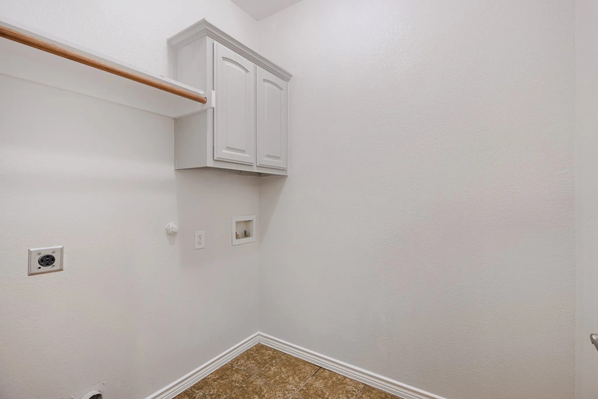 Single Family Residence For Sale in Collin County , 5712 Broken Spur, Mc Kinney, Texas 75070, 3 Bedroom, 2 Bathroom, 2 Garage spaces, 1,779 Sqft, built in 2007, mls#21141484, Real Estate Agent in Mc Kinney, Homes For Sale in Collin county, Homes For Sale in Mc Kinney, Realtor in Mc Kinney Texas, Real Estate Brokerage Independent Realty Texas, Luminita Cordes Realtor
