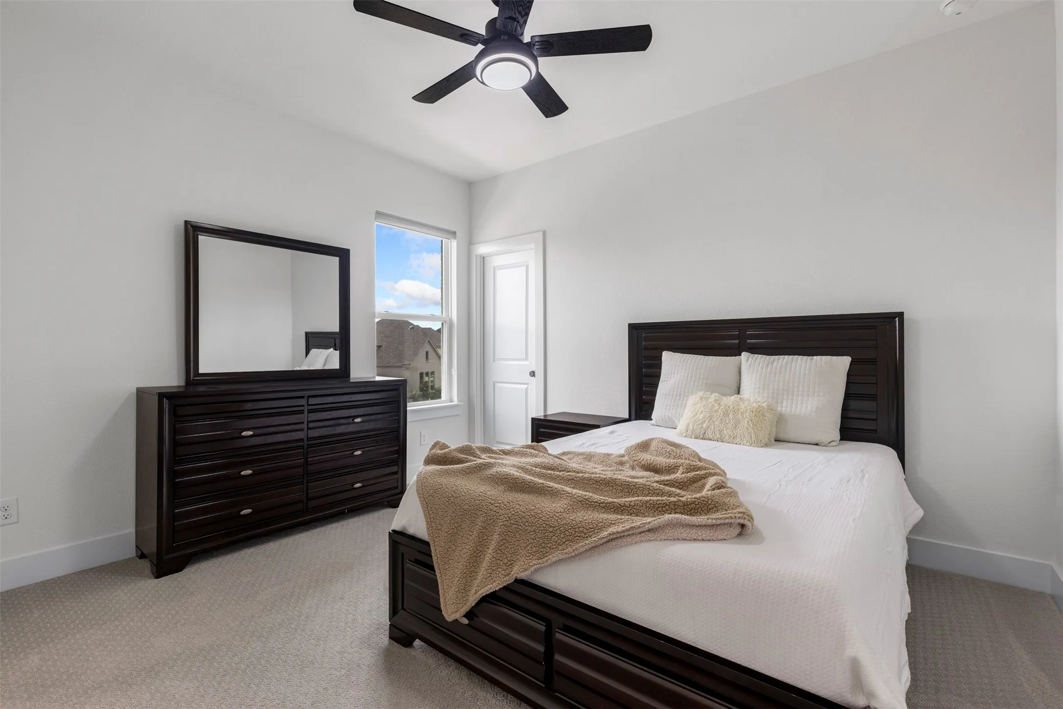 Single Family Residence For Sale in Denton County , 4401 Sandhills Lane, Prosper, Texas 75078, 4 Bedroom, 4 Bathroom, 3 Garage spaces, 3,532 Sqft, built in 2024, mls#21295257, Real Estate Agent in Prosper, Homes For Sale in Denton county, Homes For Sale in Prosper, Realtor in Prosper Texas, Real Estate Brokerage Independent Realty Texas, Luminita Cordes Realtor
