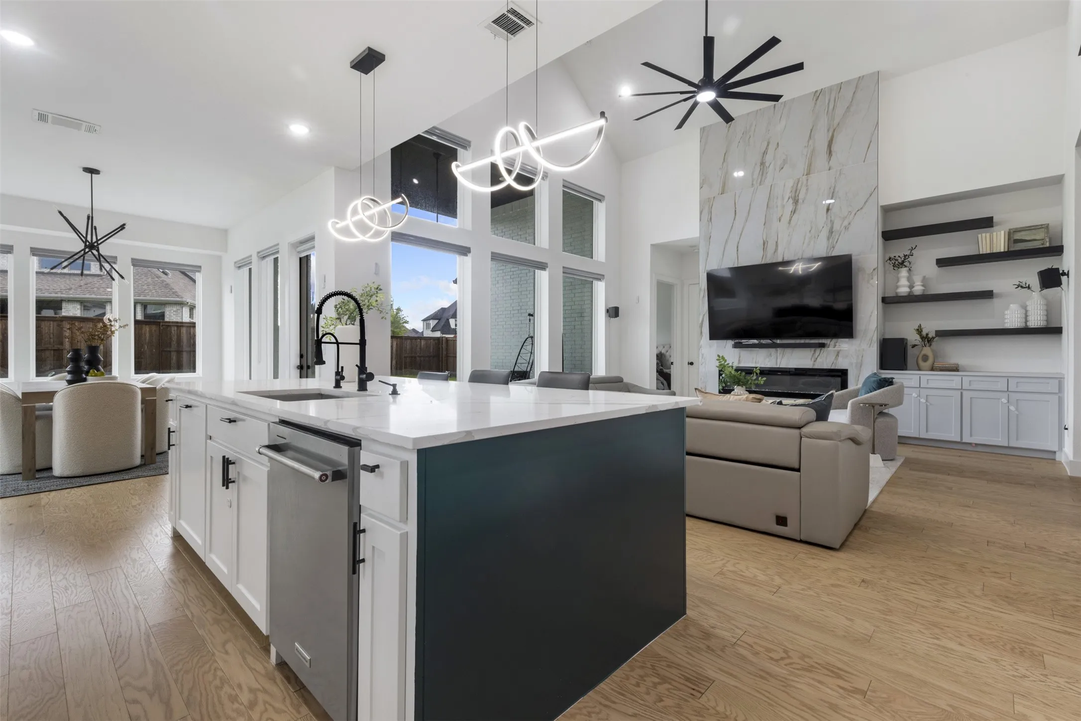 Single Family Residence For Sale in Denton County , 4401 Sandhills Lane, Prosper, Texas 75078, 4 Bedroom, 4 Bathroom, 3 Garage spaces, 3,532 Sqft, built in 2024, mls#21295257, Real Estate Agent in Prosper, Homes For Sale in Denton county, Homes For Sale in Prosper, Realtor in Prosper Texas, Real Estate Brokerage Independent Realty Texas, Luminita Cordes Realtor