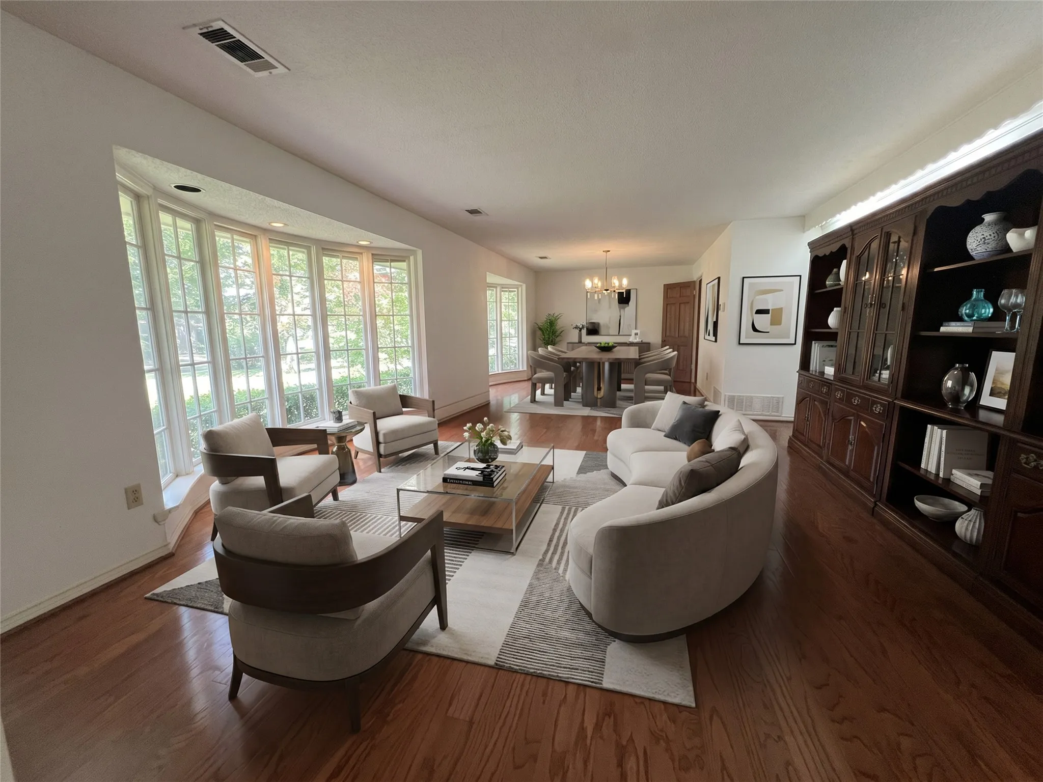 Single Family Residence For Sale in Dallas County , 510 W Malloy Bridge Road, Seagoville, Texas 75159, 4 Bedroom, 5 Bathroom, 8 Garage spaces, 4,341 Sqft, built in 1967, mls#21301588, Real Estate Agent in Seagoville, Homes For Sale in Dallas county, Homes For Sale in Seagoville, Realtor in Seagoville Texas, Real Estate Brokerage Independent Realty Texas, Luminita Cordes Realtor