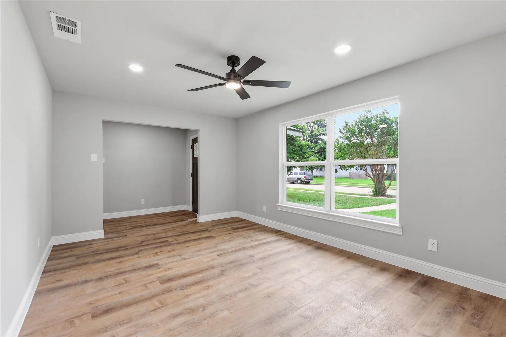 Formal Dinning Room