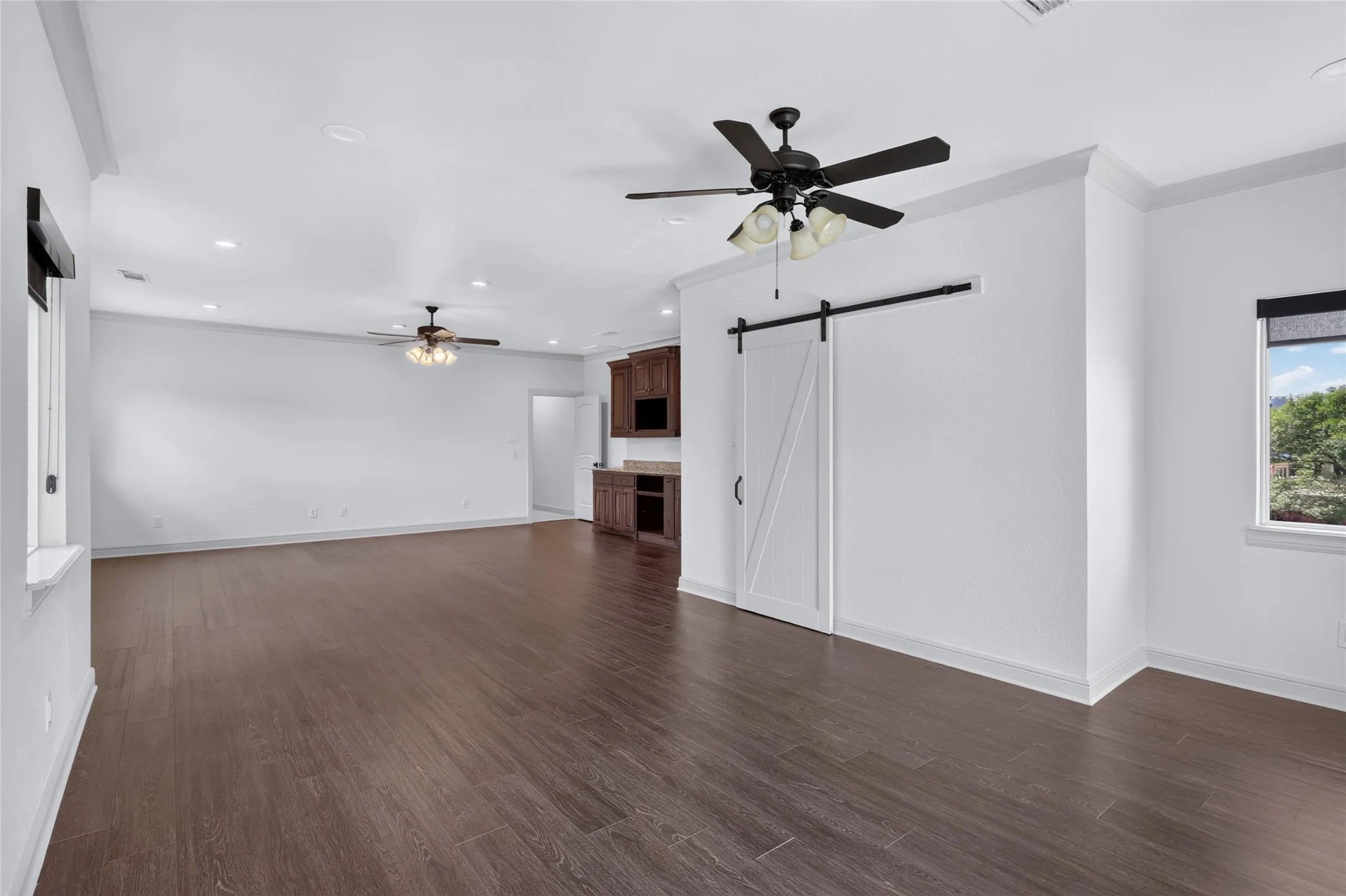 Single Family Residence For Sale in Tarrant County , 7917 Club Court, Fort Worth, Texas 76179, 4 Bedroom, 4 Bathroom, 2 Garage spaces, 5,643 Sqft, built in 2006, mls#21294654, Real Estate Agent in Fort Worth, Homes For Sale in Tarrant county, Homes For Sale in Fort Worth, Realtor in Fort Worth Texas, Real Estate Brokerage Independent Realty Texas, Luminita Cordes Realtor