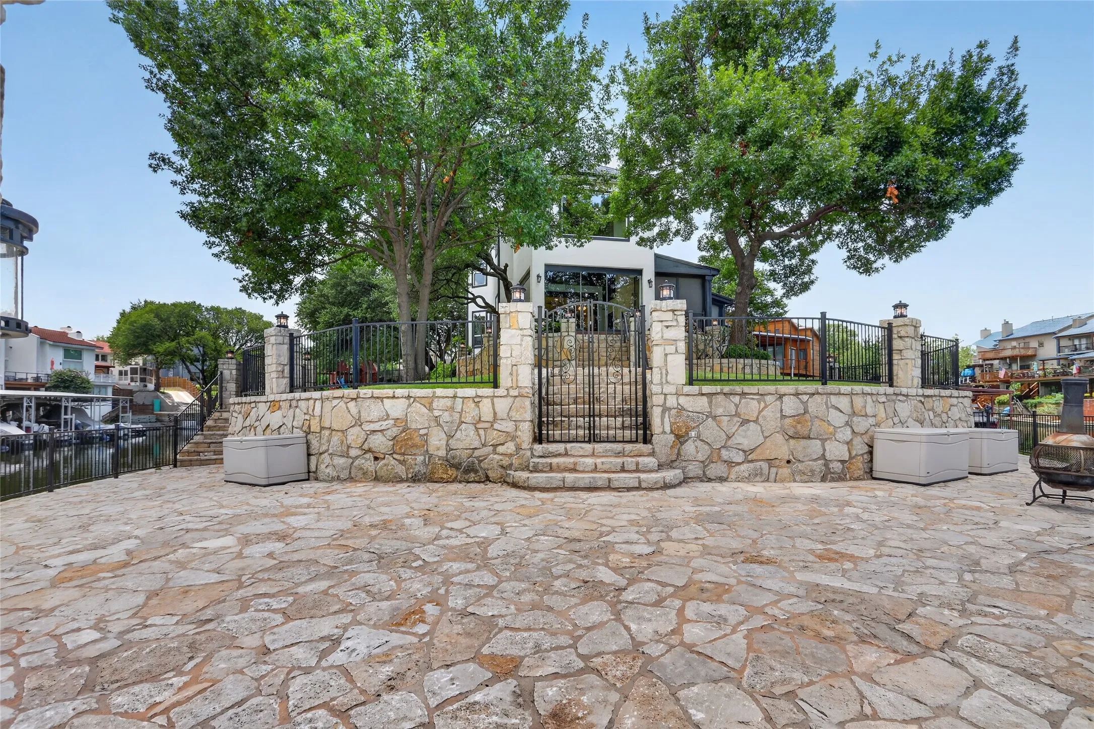Single Family Residence For Sale in Tarrant County , 7917 Club Court, Fort Worth, Texas 76179, 4 Bedroom, 4 Bathroom, 2 Garage spaces, 5,643 Sqft, built in 2006, mls#21294654, Real Estate Agent in Fort Worth, Homes For Sale in Tarrant county, Homes For Sale in Fort Worth, Realtor in Fort Worth Texas, Real Estate Brokerage Independent Realty Texas, Luminita Cordes Realtor
