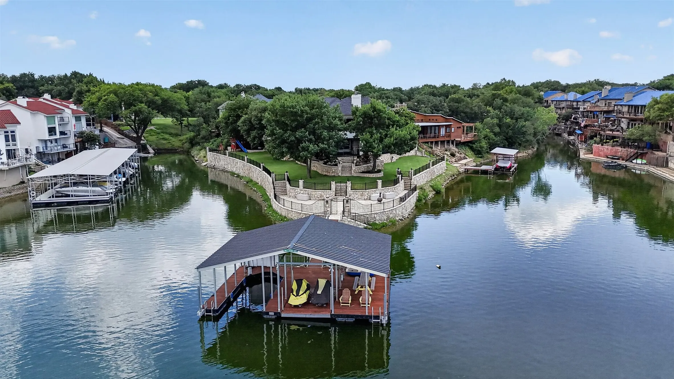 Single Family Residence For Sale in Tarrant County , 7917 Club Court, Fort Worth, Texas 76179, 4 Bedroom, 4 Bathroom, 2 Garage spaces, 5,643 Sqft, built in 2006, mls#21294654, Real Estate Agent in Fort Worth, Homes For Sale in Tarrant county, Homes For Sale in Fort Worth, Realtor in Fort Worth Texas, Real Estate Brokerage Independent Realty Texas, Luminita Cordes Realtor
