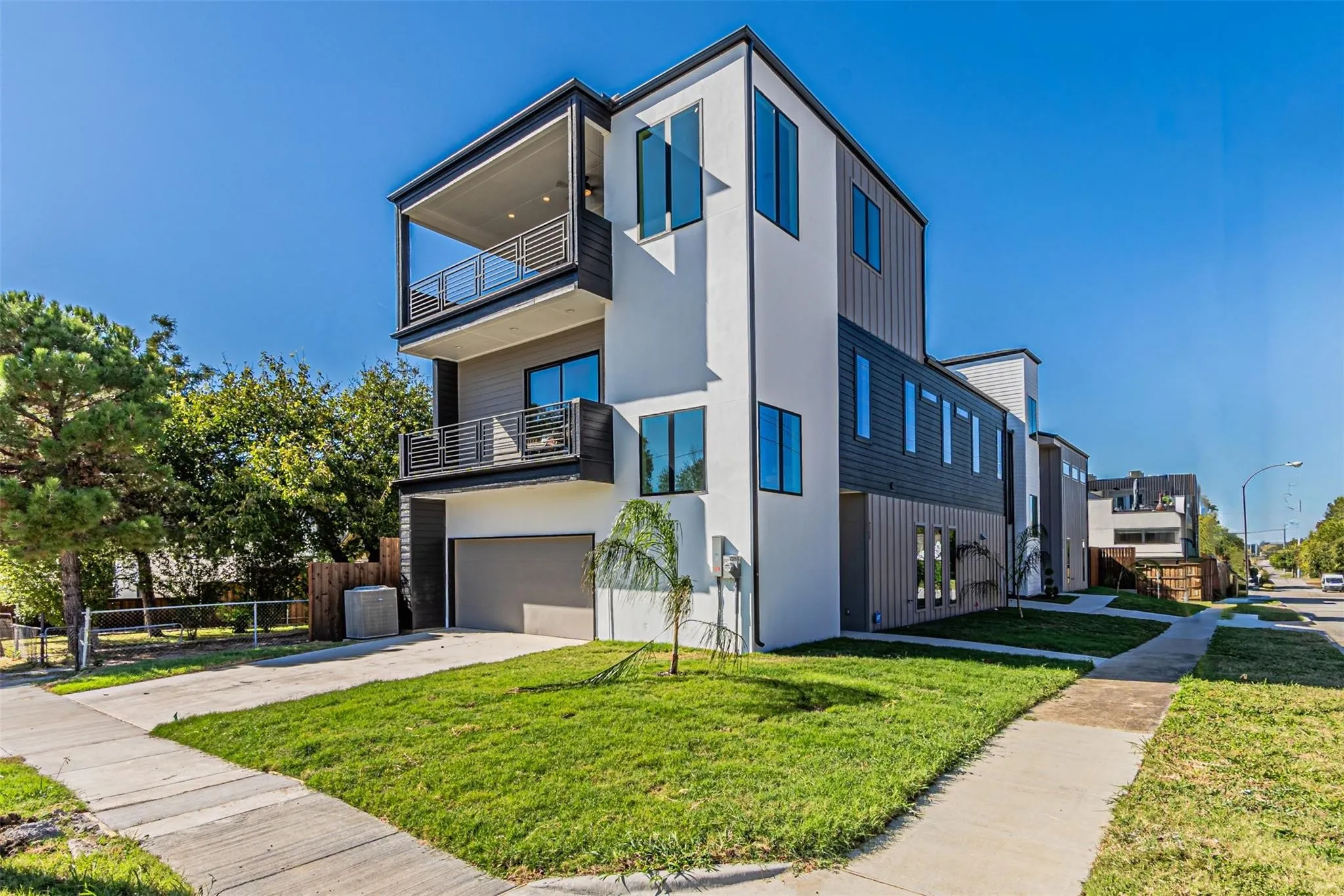 Single Family Residence For Rent in Dallas County , 4309 Sylvester Street, Dallas, Texas 75219, 3 Bedroom, 4 Bathroom, 2 Garage spaces, 2,862 Sqft, built in 2026, mls#21304062, Real Estate Agent in Dallas, Homes For Rent in Dallas county, Homes For Rent in Dallas, Realtor in Dallas Texas, Real Estate Brokerage Independent Realty Texas, Luminita Cordes Realtor