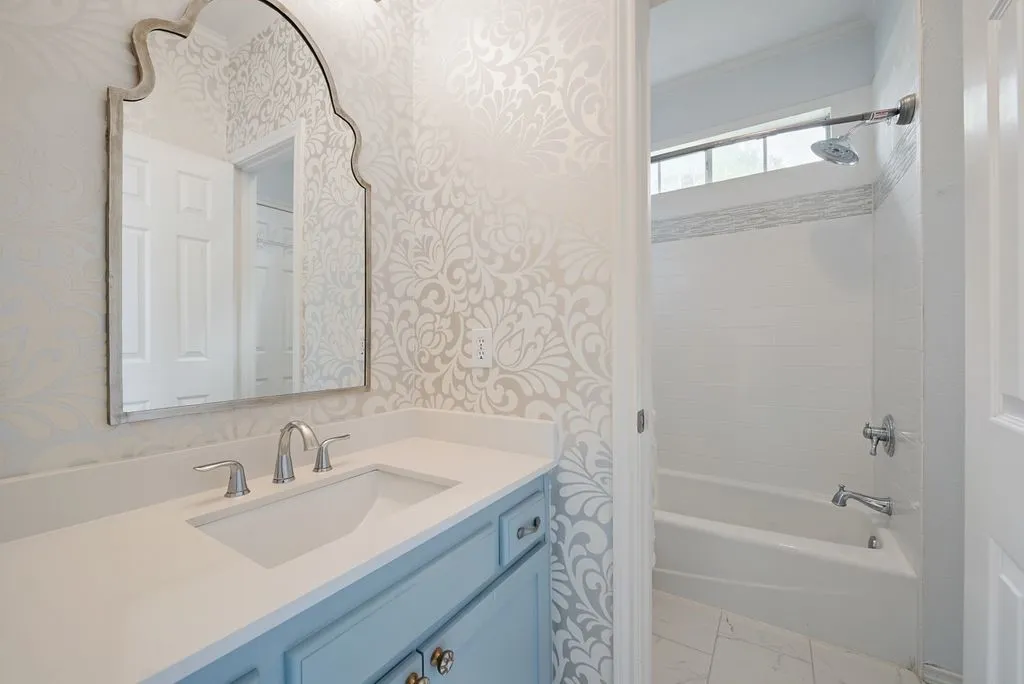 Single Family Residence For Sale in Collin County , 5904 Loch Maree Drive, Plano, Texas 75093, 4 Bedroom, 4 Bathroom, 2 Garage spaces, 3,548 Sqft, built in 1990, mls#21304064, Real Estate Agent in Plano, Homes For Sale in Collin county, Homes For Sale in Plano, Realtor in Plano Texas, Real Estate Brokerage Independent Realty Texas, Luminita Cordes Realtor