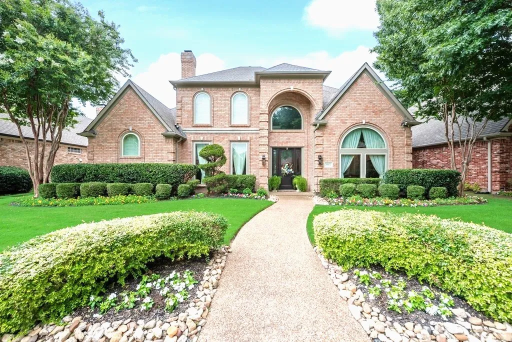 Single Family Residence For Sale in Collin County , 5904 Loch Maree Drive, Plano, Texas 75093, 4 Bedroom, 4 Bathroom, 2 Garage spaces, 3,548 Sqft, built in 1990, mls#21304064, Real Estate Agent in Plano, Homes For Sale in Collin county, Homes For Sale in Plano, Realtor in Plano Texas, Real Estate Brokerage Independent Realty Texas, Luminita Cordes Realtor
