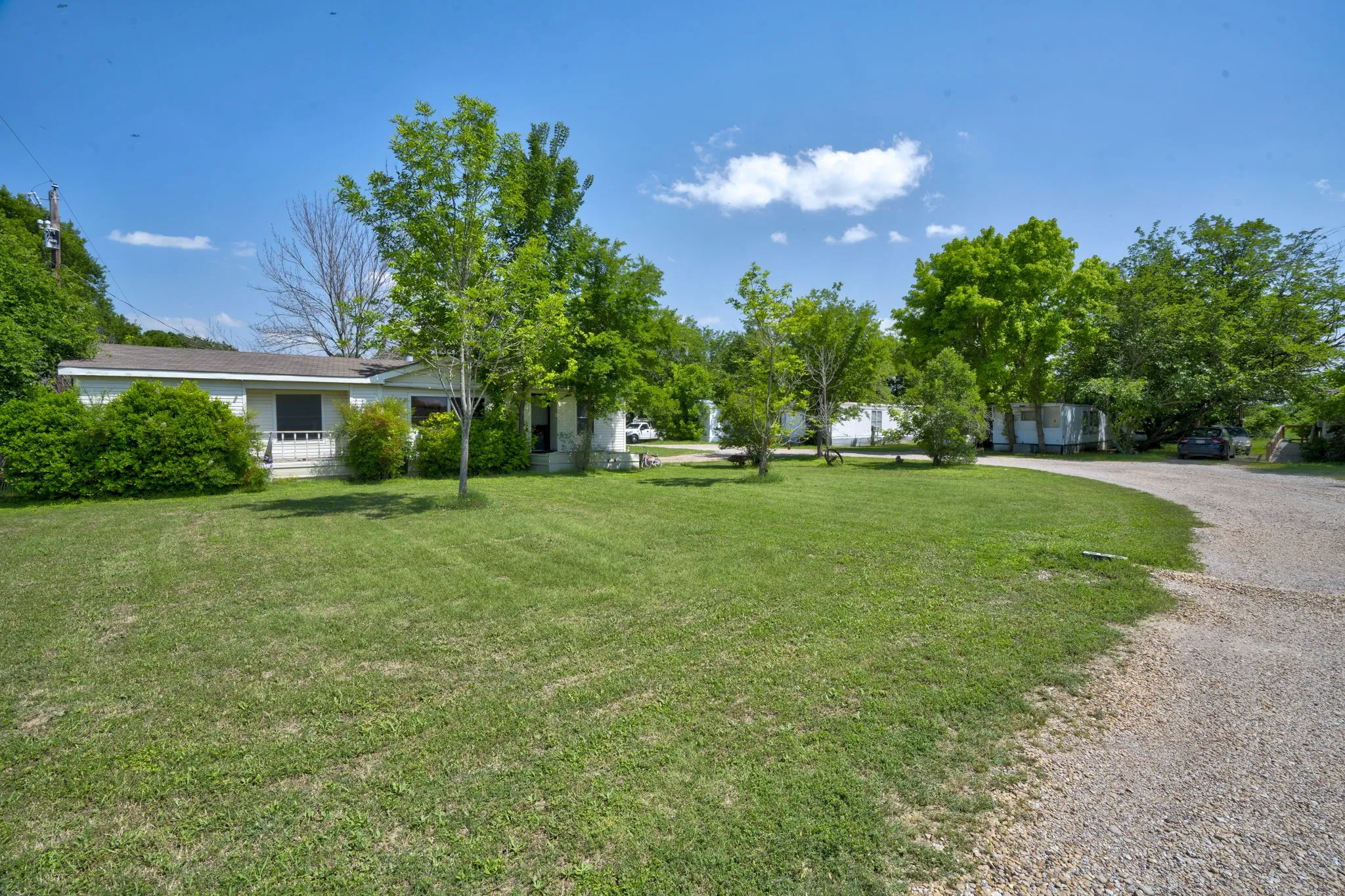 Business For Sale in Ellis County , 404 S Interstate 35 Road 2, Red Oak, Texas 75154, 0, 0, Garage spaces, 0 Sqft, built in 1970, Price $3,000,000, mls#21304068, Real Estate Agent in Red Oak, Homes For Sale in Ellis county, Homes For Sale in Red Oak, Realtor in Red Oak Texas, Real Estate Brokerage Independent Realty Texas, Luminita Cordes Realtor