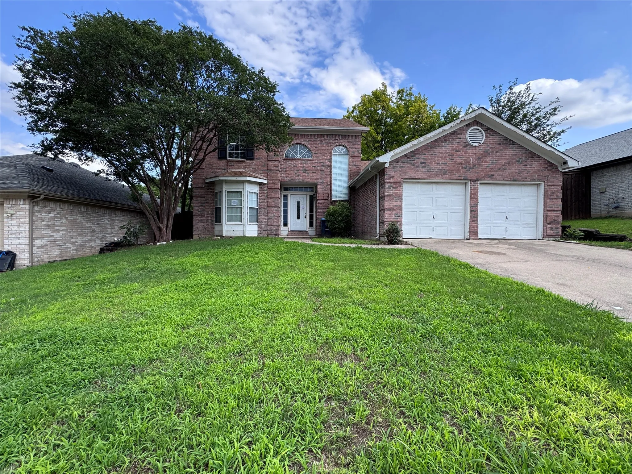 Single Family Residence For Sale in Tarrant County , 601 Elektoy Way, Fort Worth, Texas 76108, 3 Bedroom, 3 Bathroom, 2 Garage spaces, 2,184 Sqft, built in 1992, mls#21303839, Real Estate Agent in Fort Worth, Homes For Sale in Tarrant county, Homes For Sale in Fort Worth, Realtor in Fort Worth Texas, Real Estate Brokerage Independent Realty Texas, Luminita Cordes Realtor