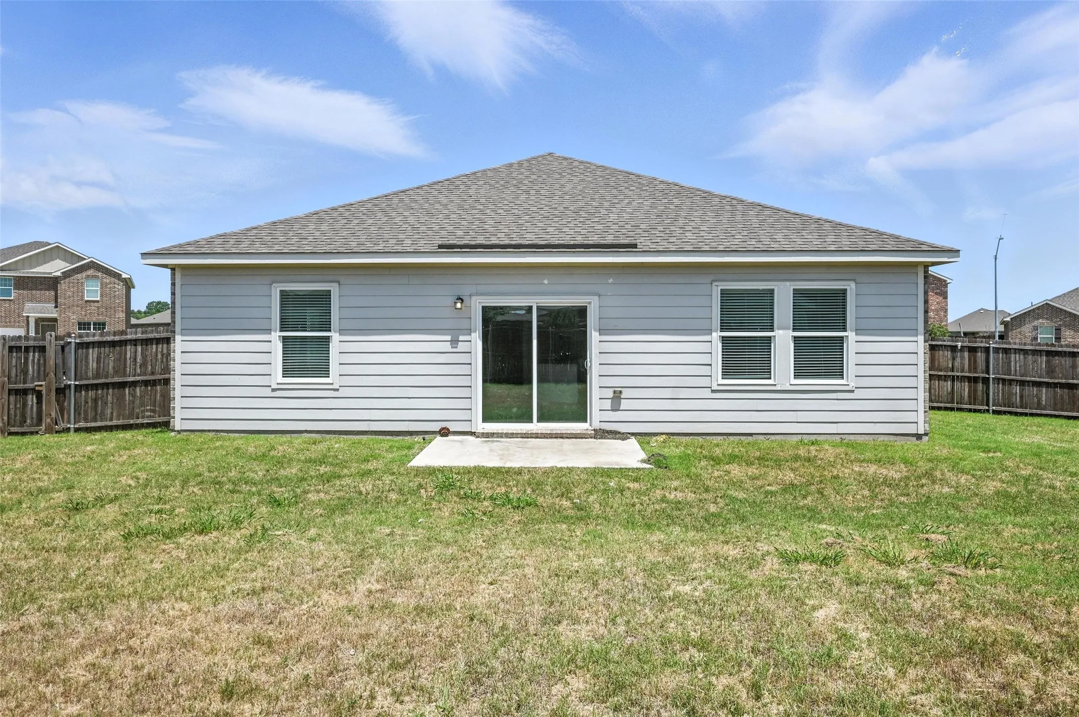 Single Family Residence For Rent in Tarrant County , 1637 Escondido Drive, Fort Worth, Texas 76052, 4 Bedroom, 2 Bathroom, 2 Garage spaces, 1,887 Sqft, built in 2021, mls#21304094, Real Estate Agent in Fort Worth, Homes For Rent in Tarrant county, Homes For Rent in Fort Worth, Realtor in Fort Worth Texas, Real Estate Brokerage Independent Realty Texas, Luminita Cordes Realtor