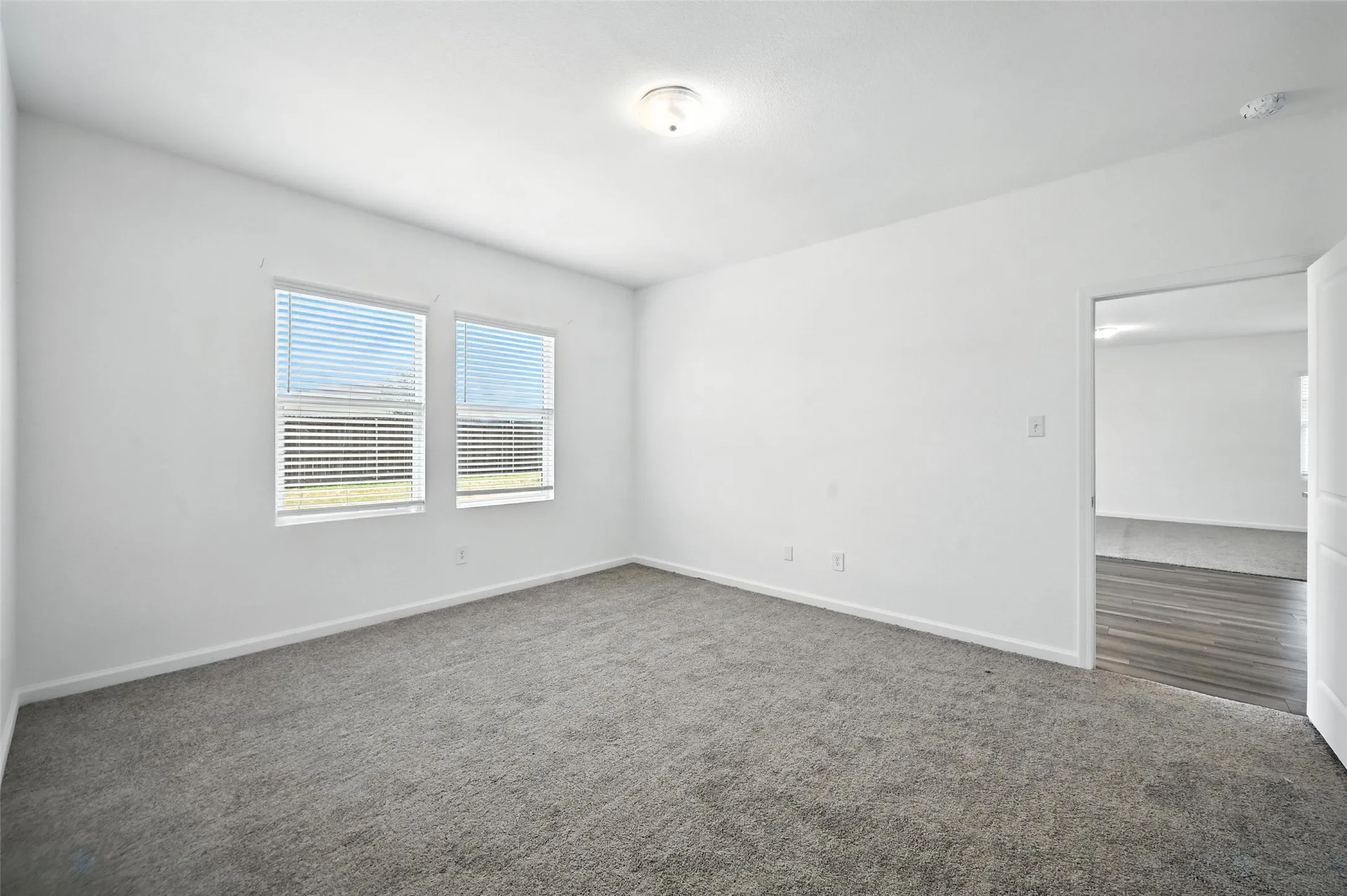 Single Family Residence For Rent in Tarrant County , 1637 Escondido Drive, Fort Worth, Texas 76052, 4 Bedroom, 2 Bathroom, 2 Garage spaces, 1,887 Sqft, built in 2021, mls#21304094, Real Estate Agent in Fort Worth, Homes For Rent in Tarrant county, Homes For Rent in Fort Worth, Realtor in Fort Worth Texas, Real Estate Brokerage Independent Realty Texas, Luminita Cordes Realtor